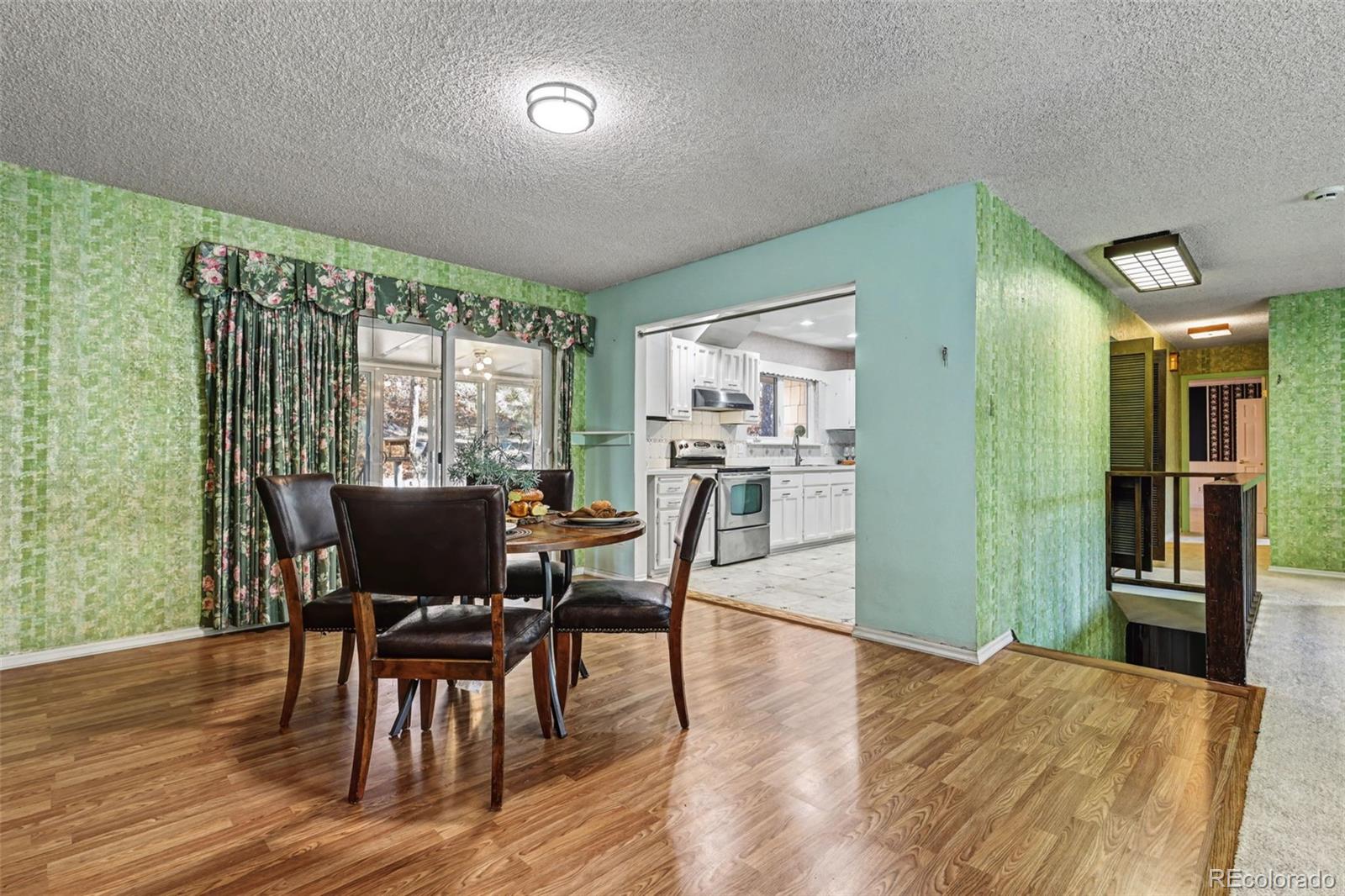 MLS Image #5 for 1040  tari drive,colorado springs, Colorado