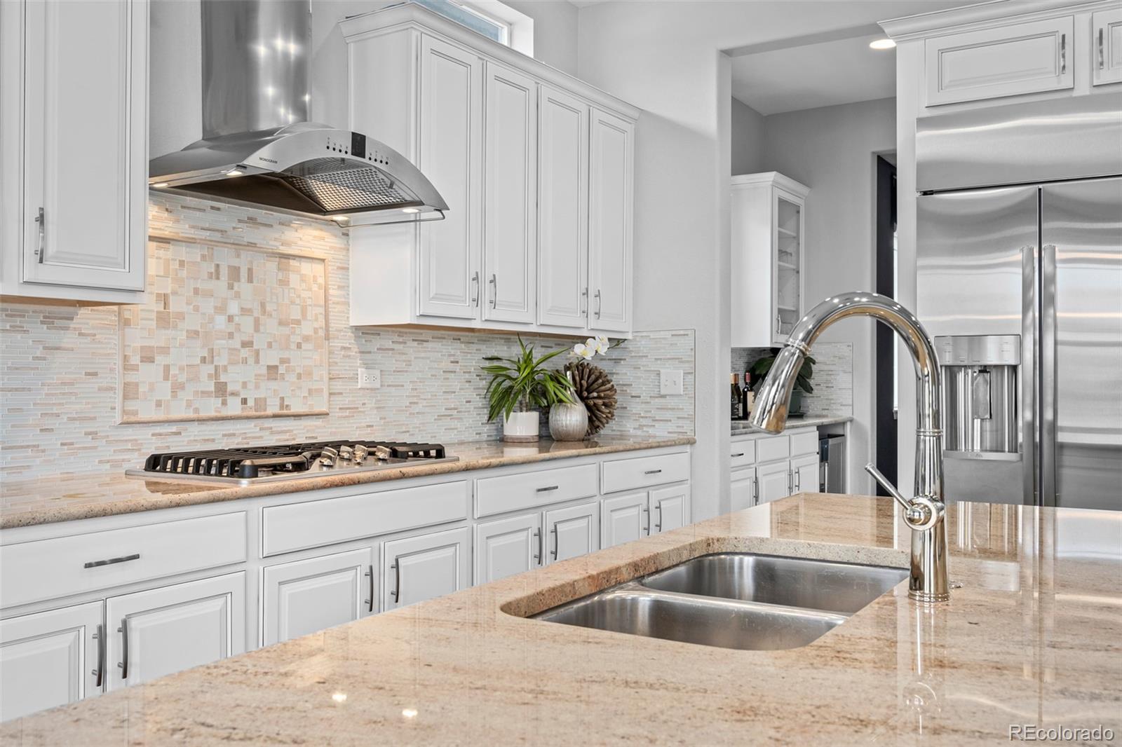 MLS Image #15 for 7190 s riverwood way,aurora, Colorado