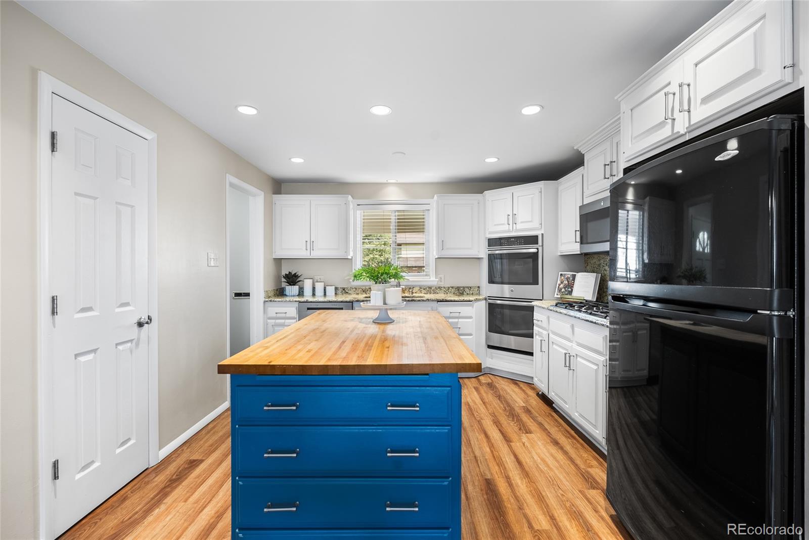 MLS Image #10 for 1975 s kearney way,denver, Colorado