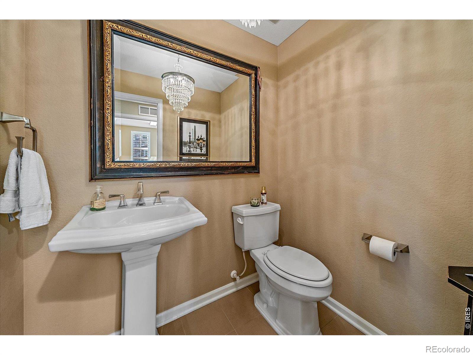 MLS Image #18 for 4545 s monaco street,denver, Colorado