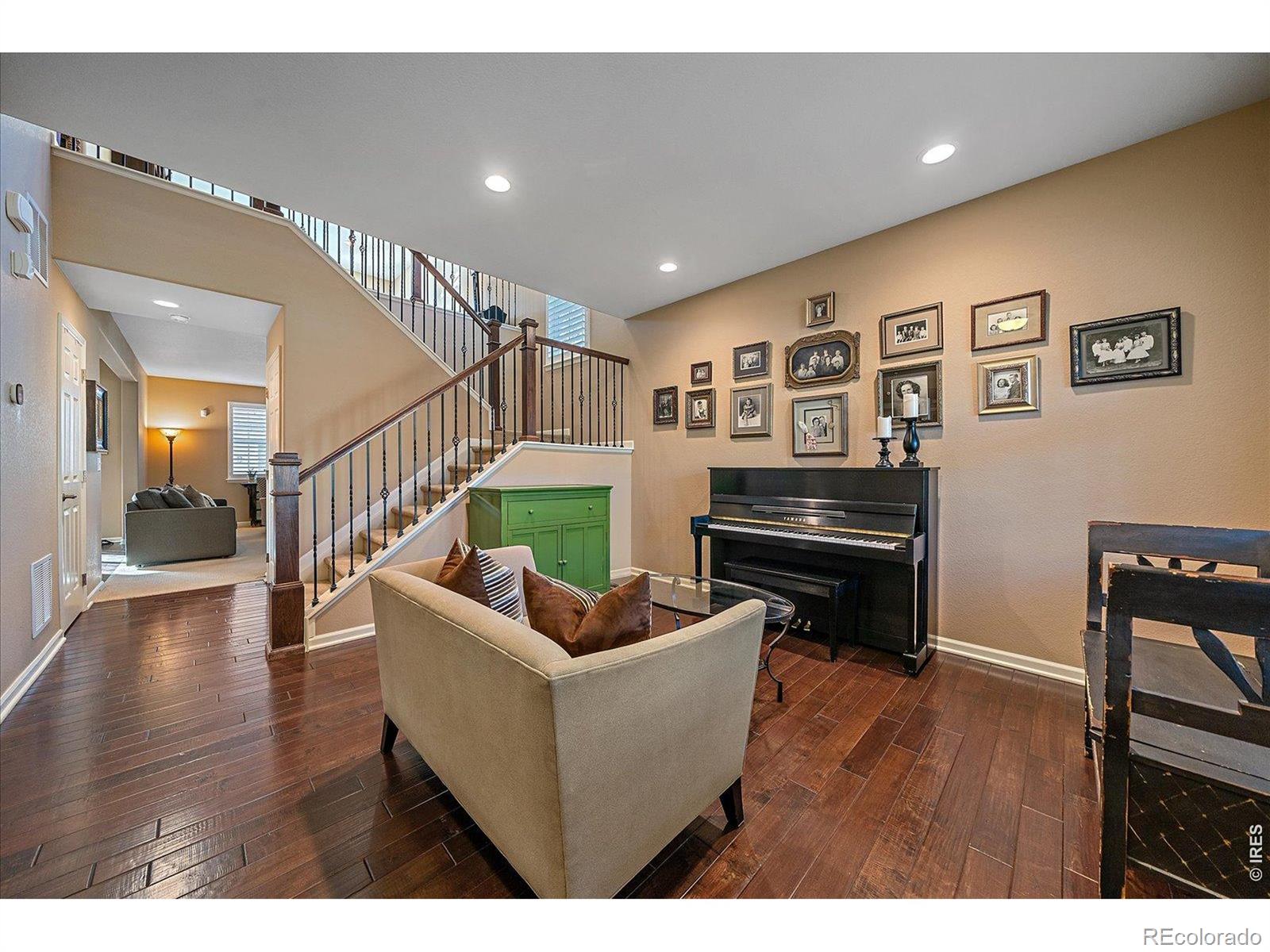 MLS Image #4 for 4545 s monaco street,denver, Colorado