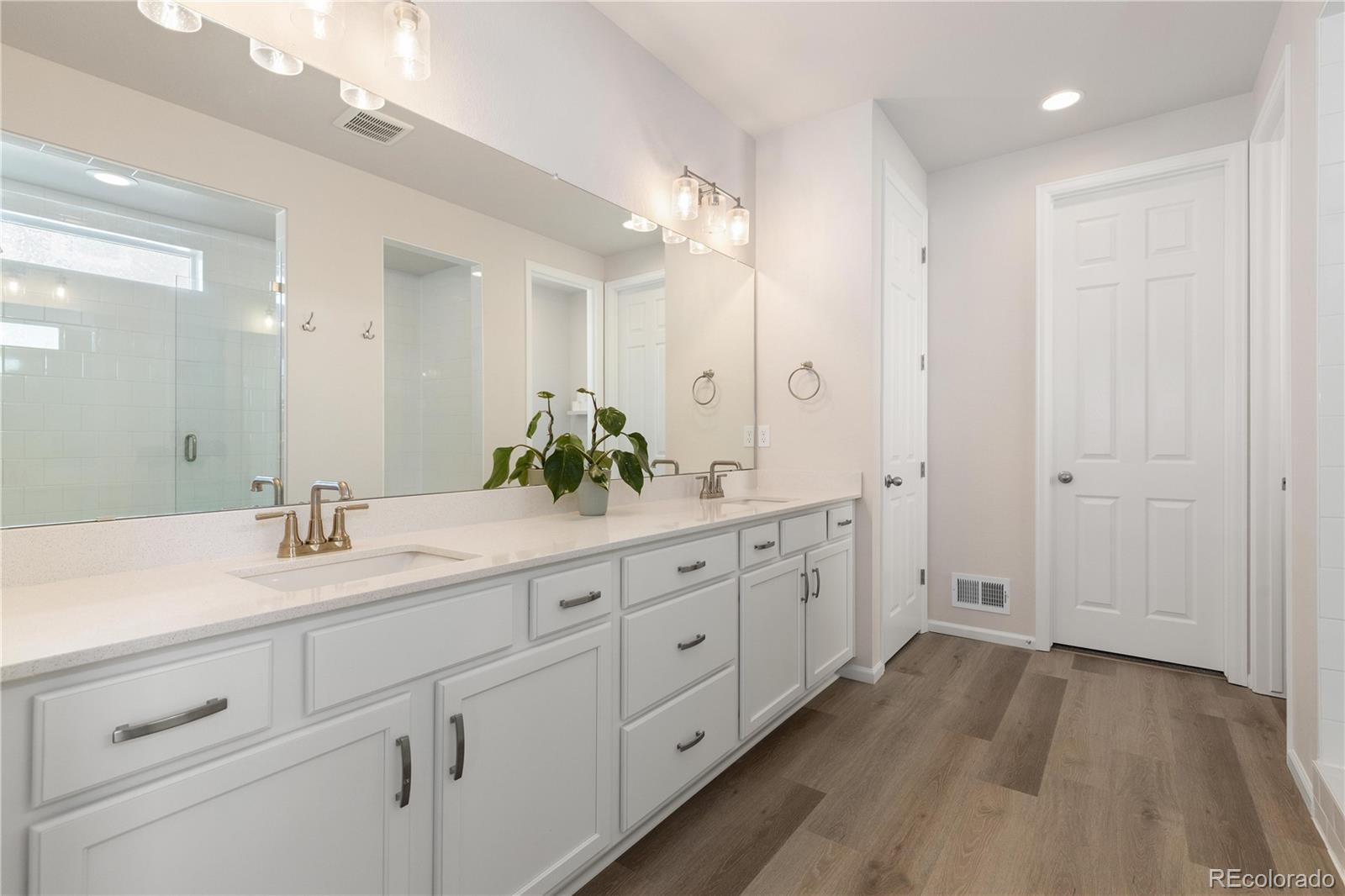 MLS Image #15 for 3906 n irvington street,aurora, Colorado