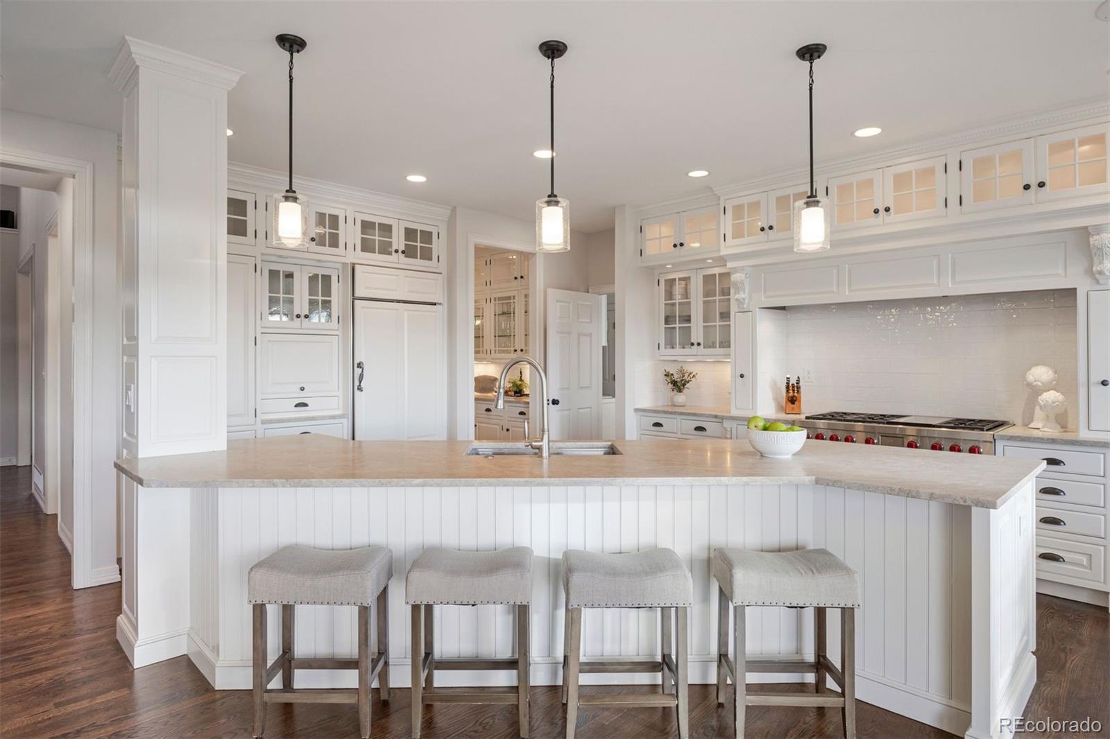 MLS Image #10 for 7233 s niagara circle,centennial, Colorado