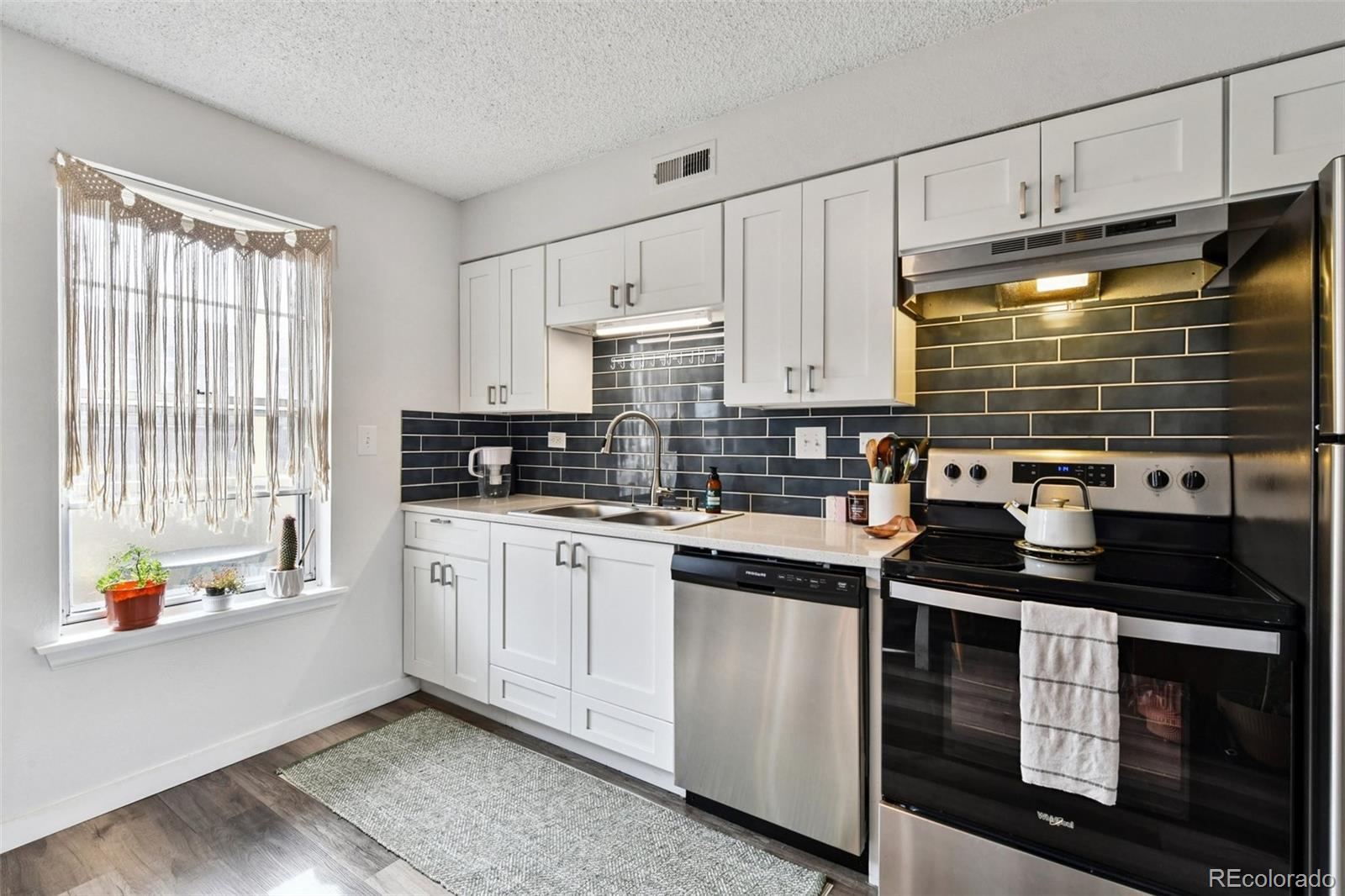 MLS Image #5 for 9430 e girard avenue 3,denver, Colorado