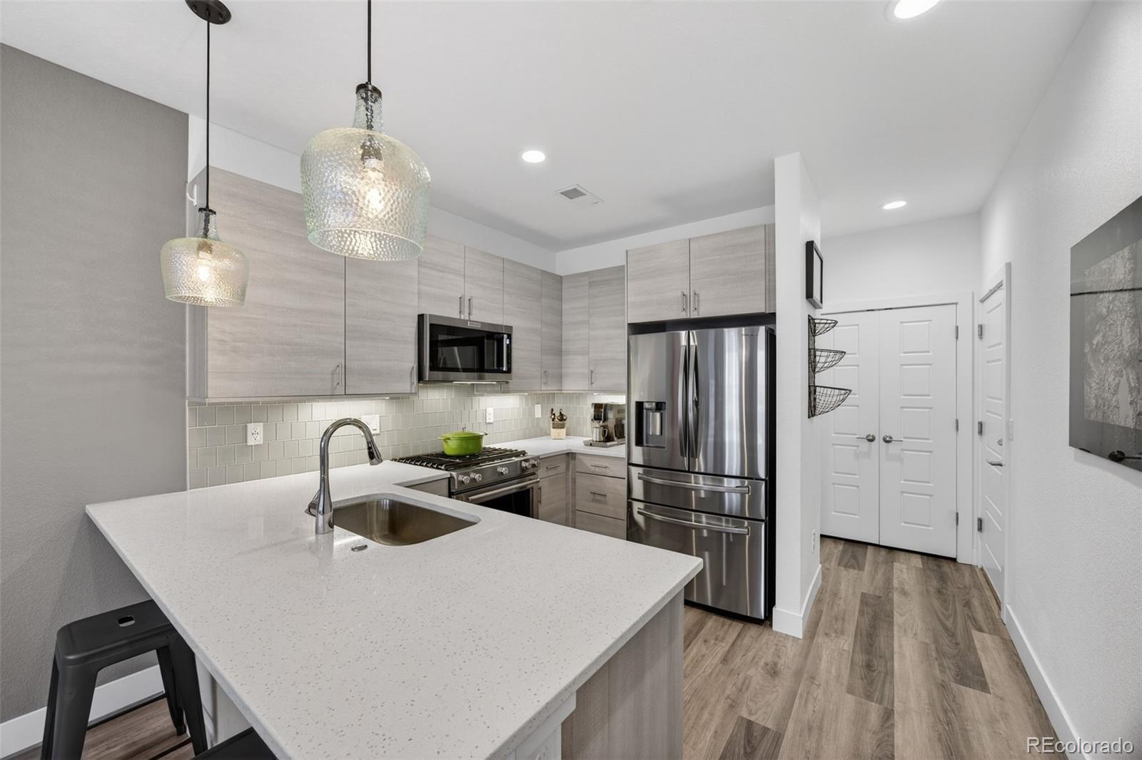 MLS Image #11 for 2411  california street,denver, Colorado