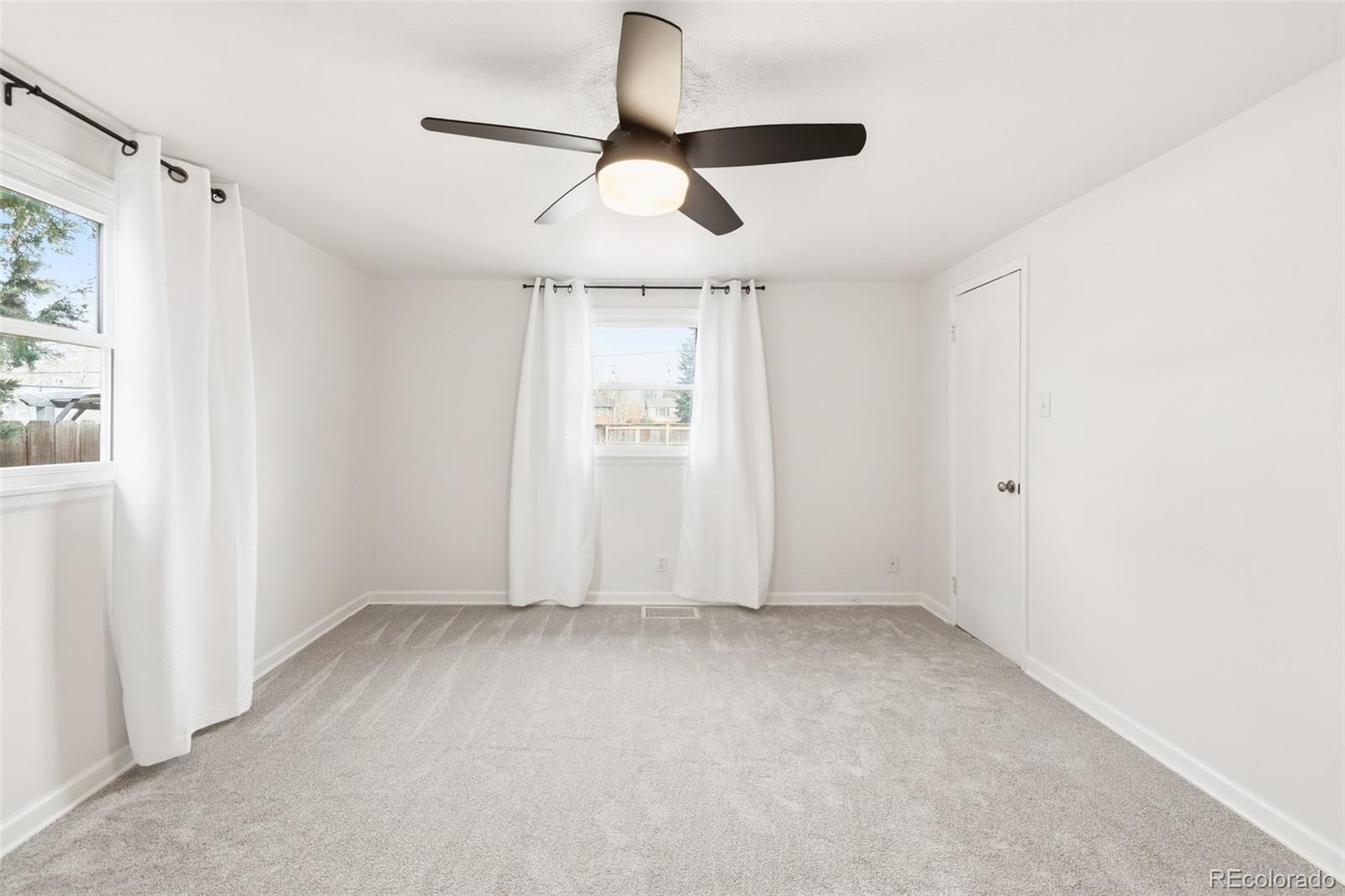 MLS Image #17 for 1164  roslyn street,denver, Colorado