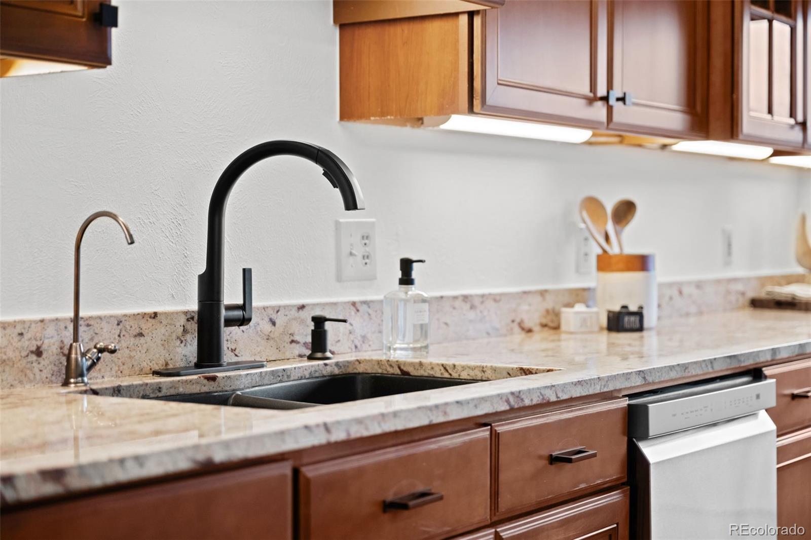 MLS Image #21 for 11720 w 22nd place,lakewood, Colorado