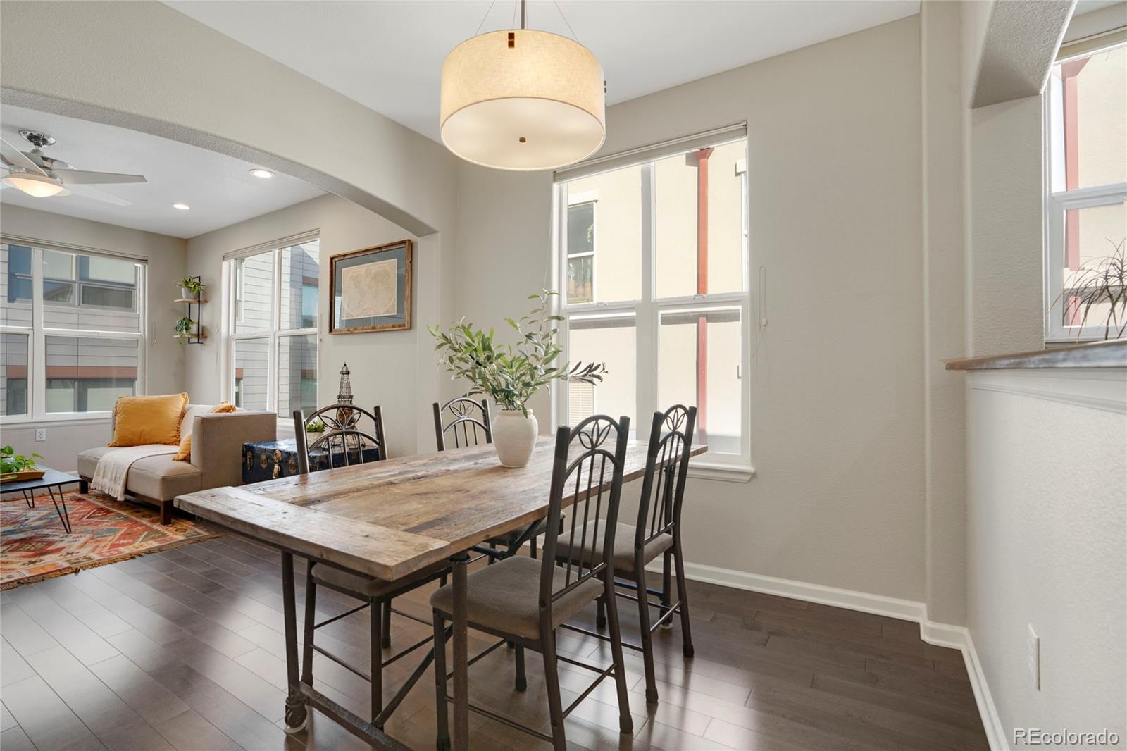 MLS Image #10 for 1747 n pearl street 305,denver, Colorado