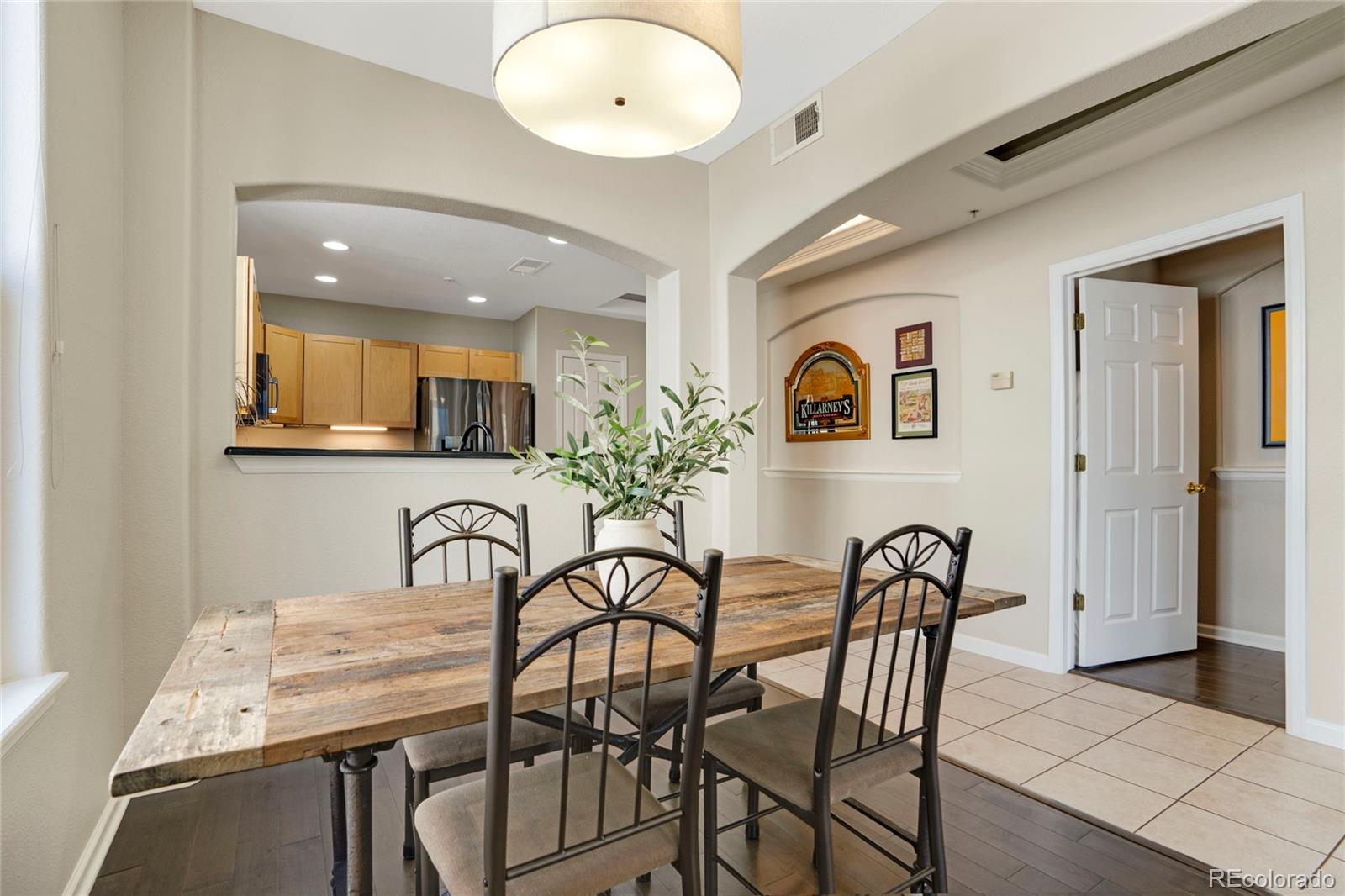 MLS Image #11 for 1747 n pearl street 305,denver, Colorado