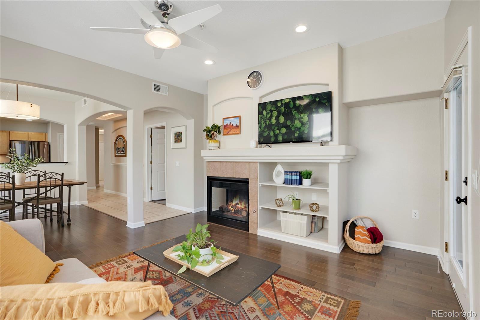 MLS Image #7 for 1747 n pearl street 305,denver, Colorado