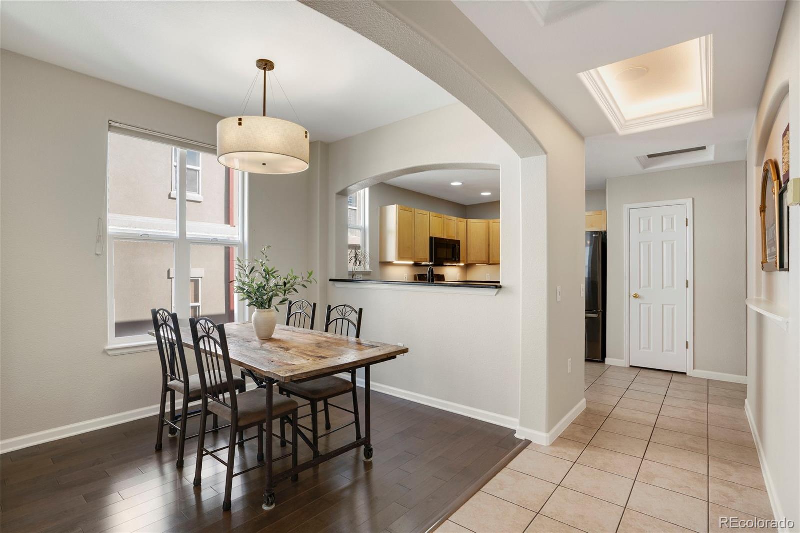 MLS Image #9 for 1747 n pearl street 305,denver, Colorado