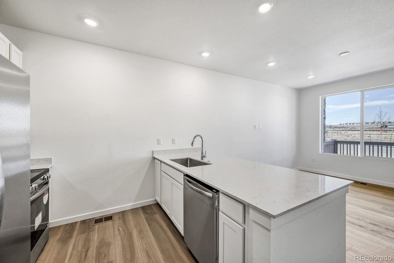 MLS Image #2 for 6839  parterre parkway 4,thornton, Colorado