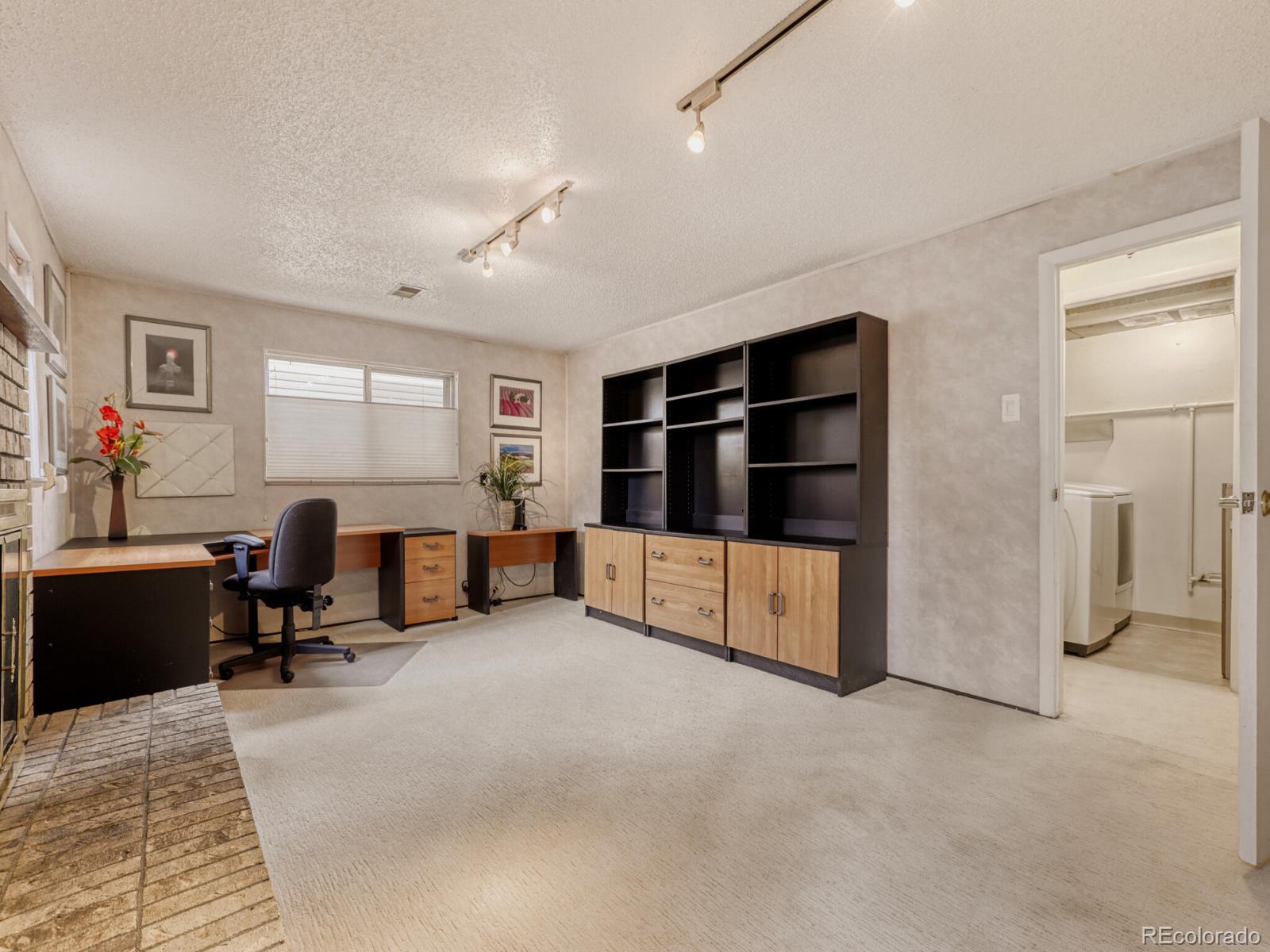 MLS Image #22 for 325 s monaco parkway,denver, Colorado