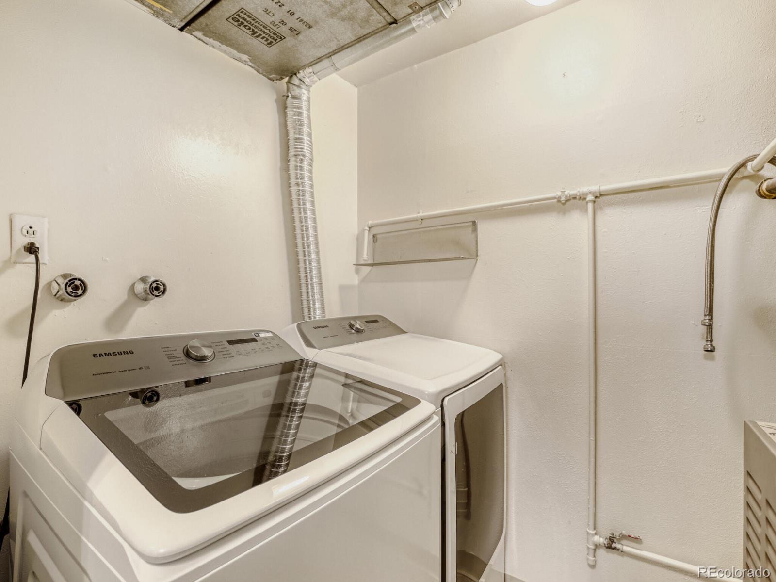 MLS Image #23 for 325 s monaco parkway,denver, Colorado