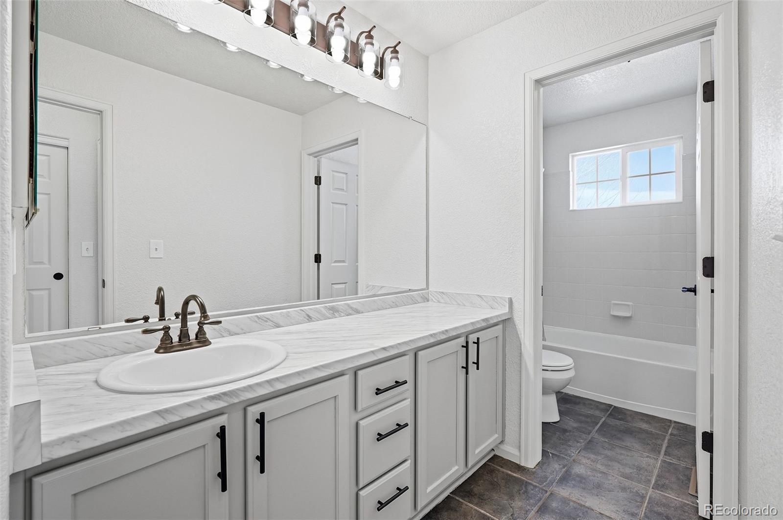 MLS Image #33 for 4353 s himalaya court,aurora, Colorado
