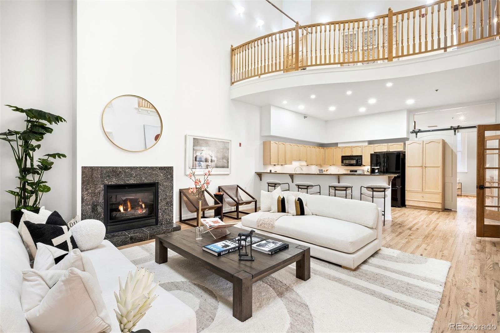 MLS Image #2 for 225 n lincoln street,denver, Colorado
