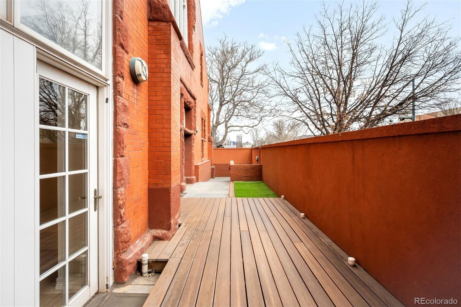 MLS Image #9 for 225 n lincoln street,denver, Colorado