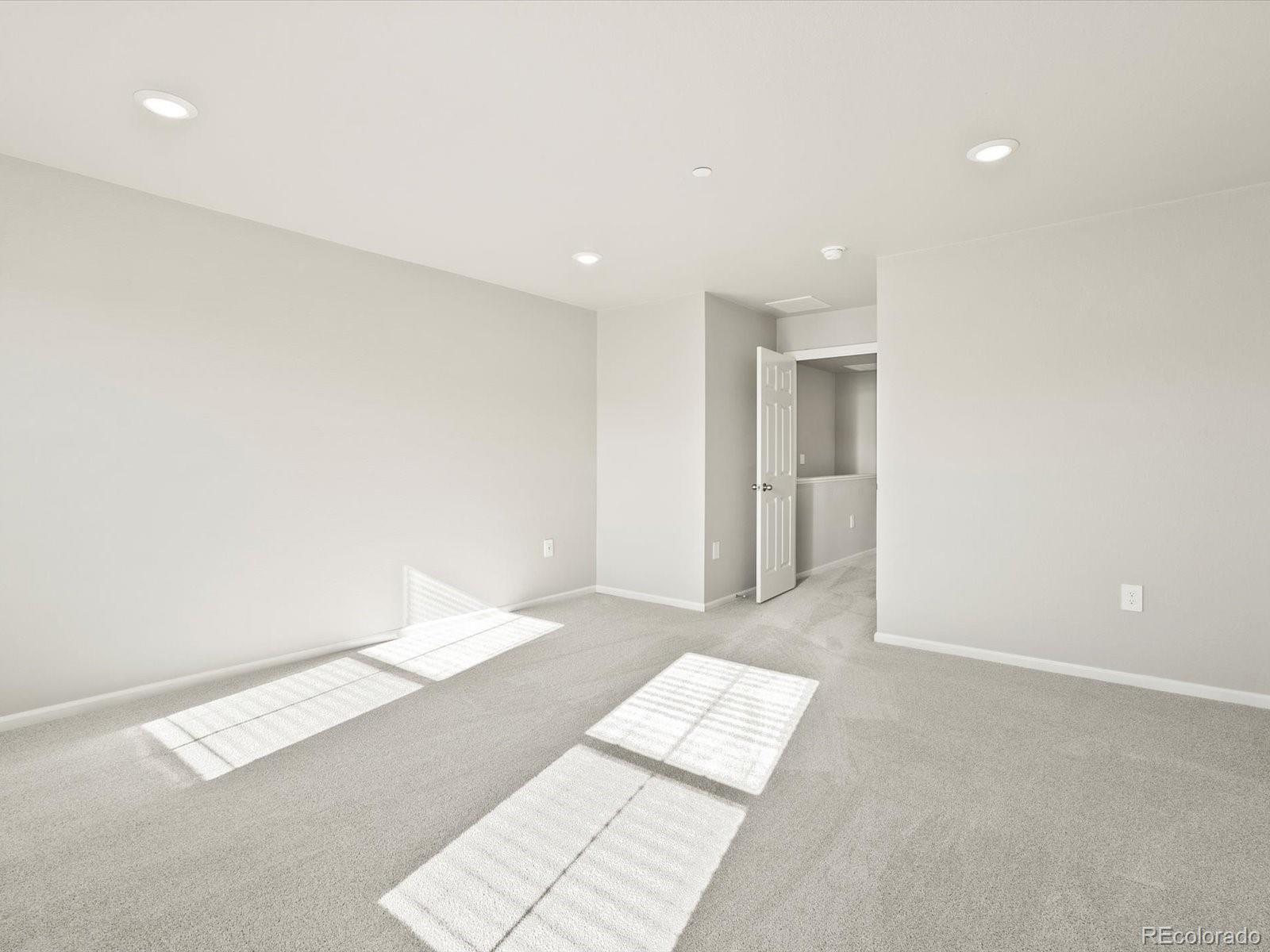 MLS Image #14 for 1600  riverplace drive,windsor, Colorado