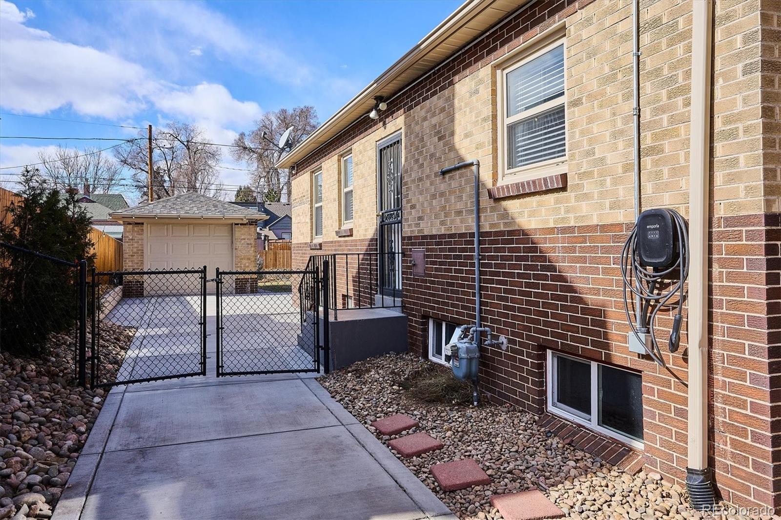 MLS Image #31 for 3065  bellaire street,denver, Colorado