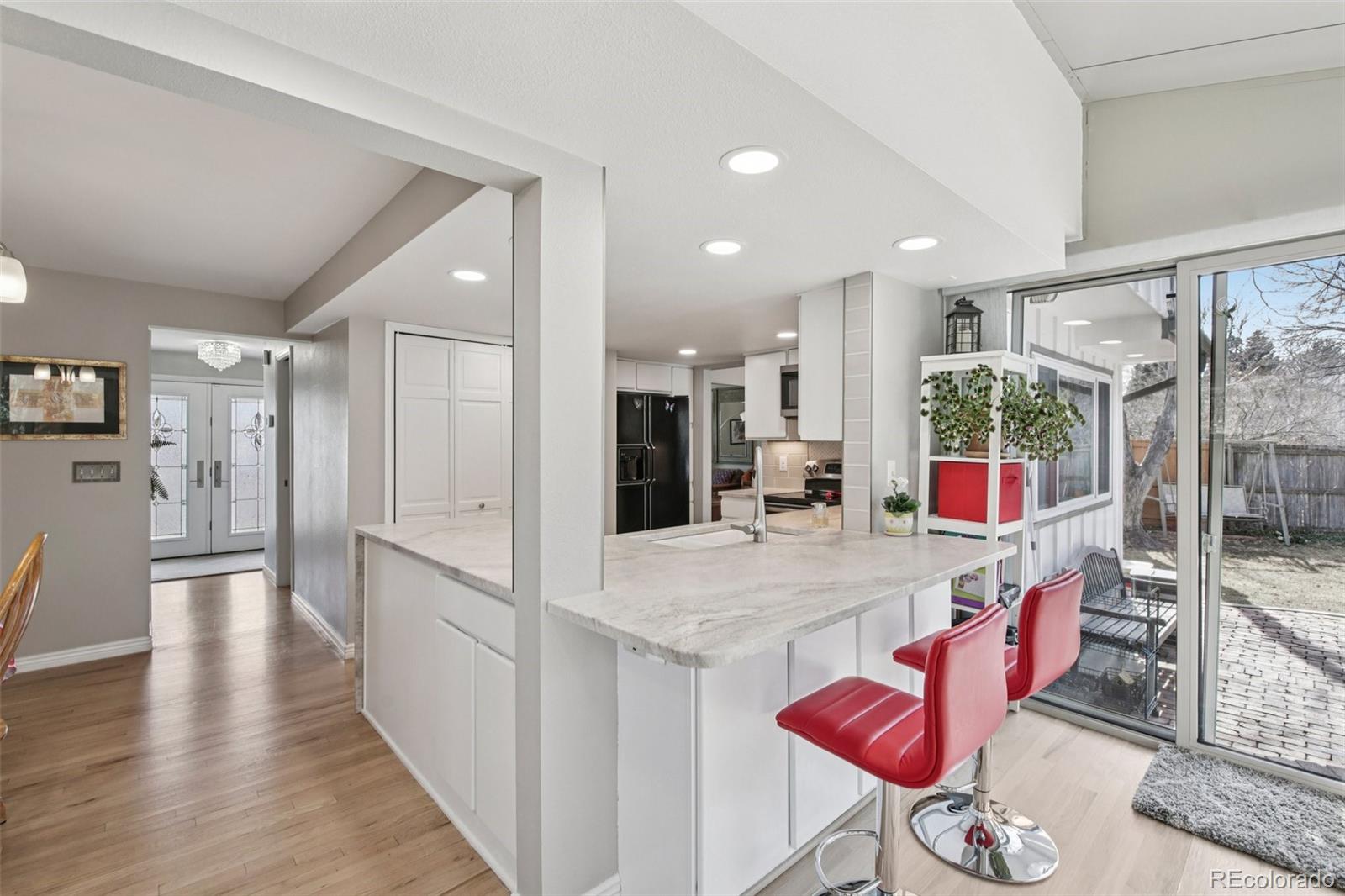 MLS Image #10 for 4153 s syracuse street,denver, Colorado
