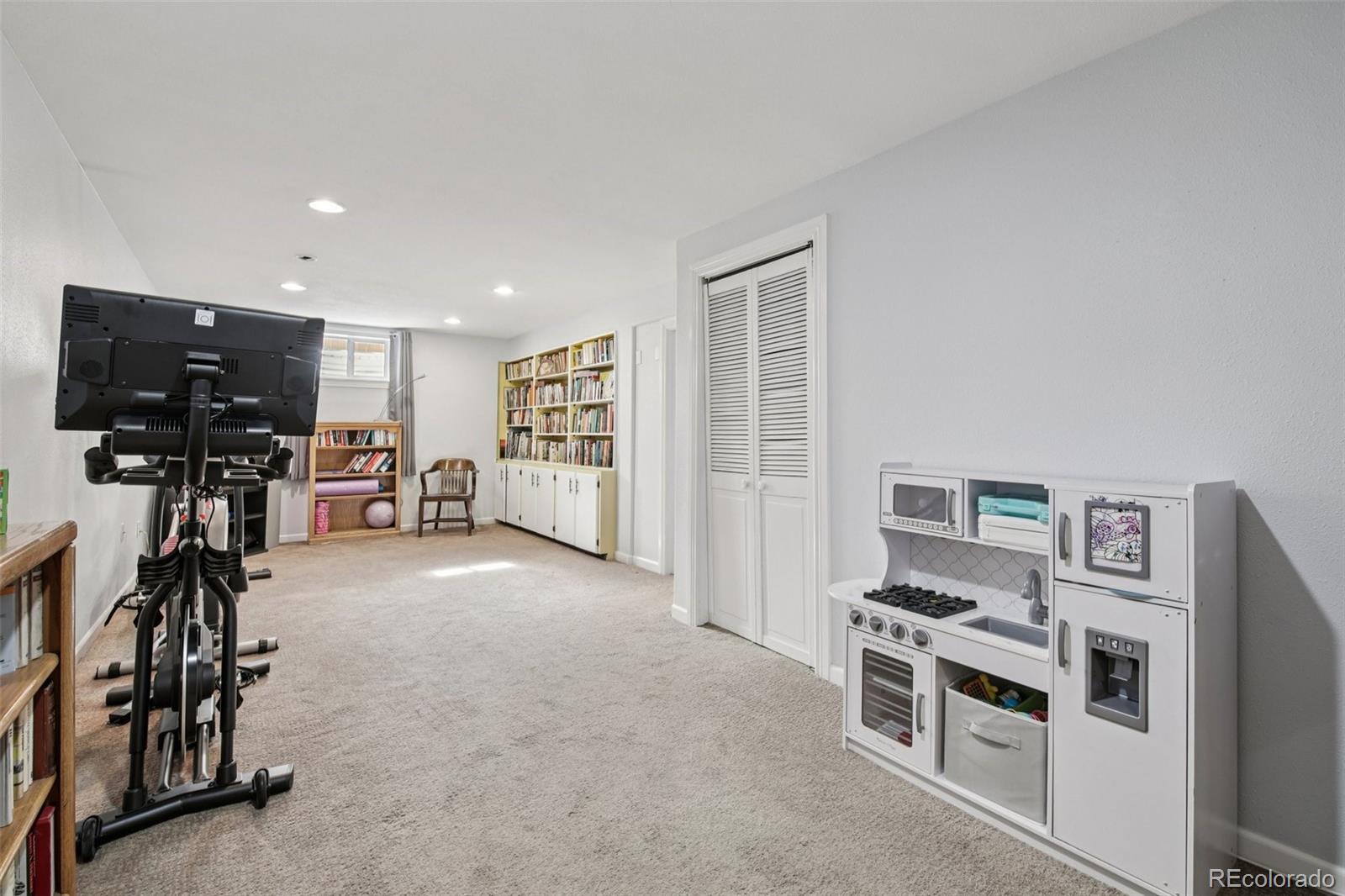 MLS Image #20 for 4153 s syracuse street,denver, Colorado