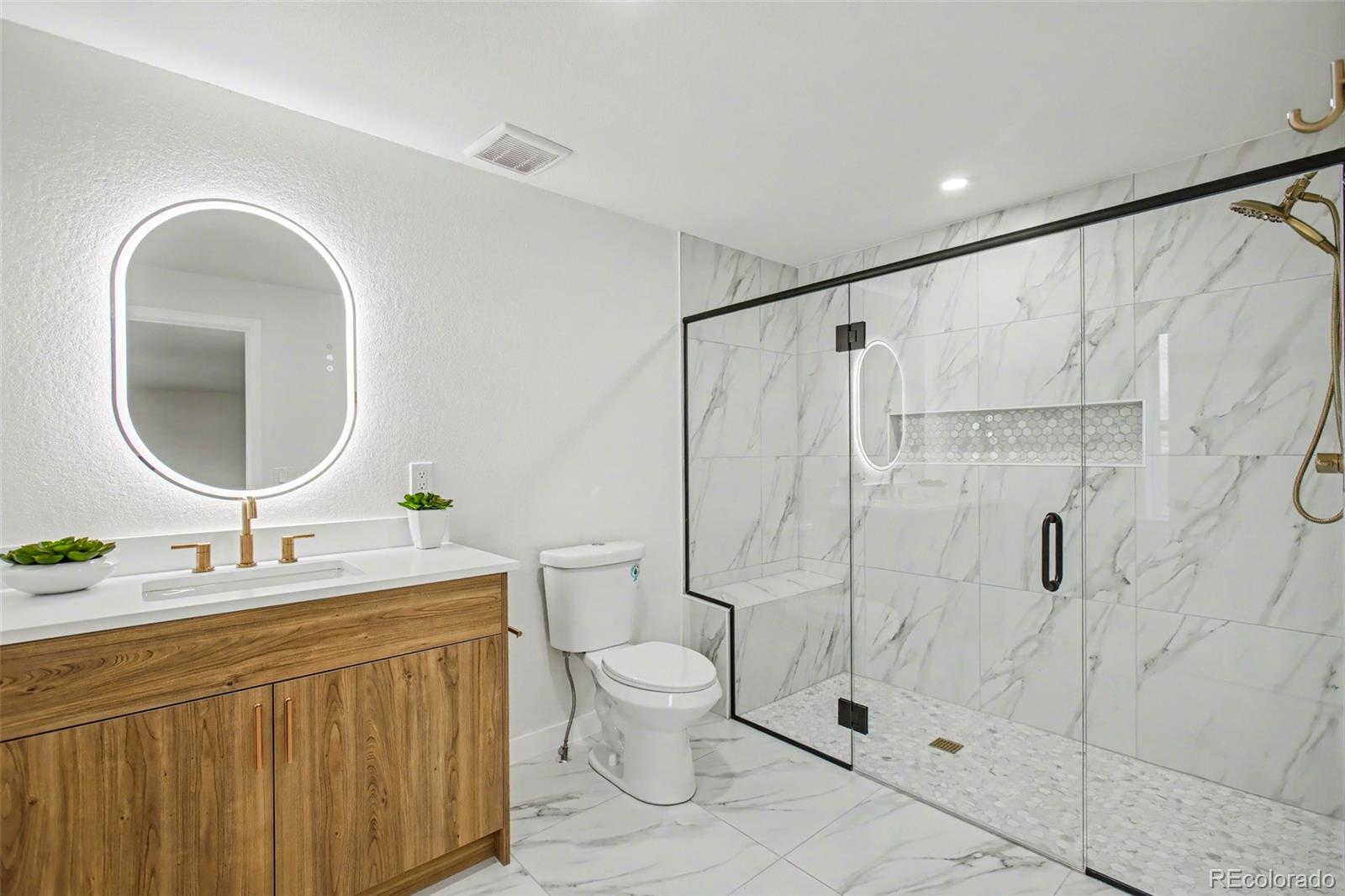 MLS Image #27 for 4055 s niagara way,denver, Colorado