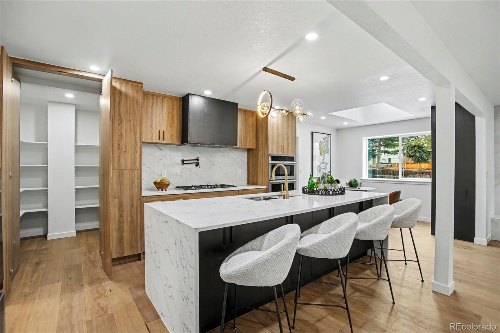 MLS Image #3 for 4055 s niagara way,denver, Colorado