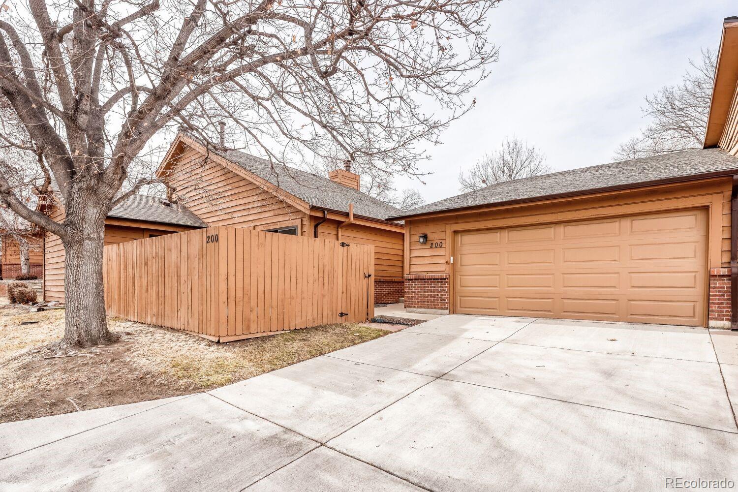 MLS Image #1 for 200 s dearborn circle,aurora, Colorado