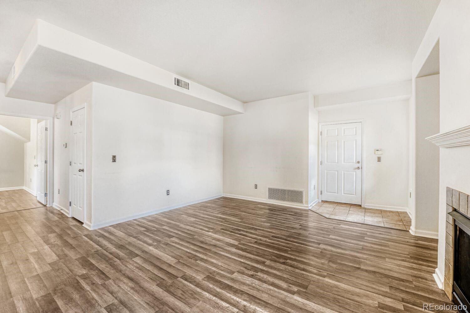 MLS Image #3 for 5800  tower road,denver, Colorado