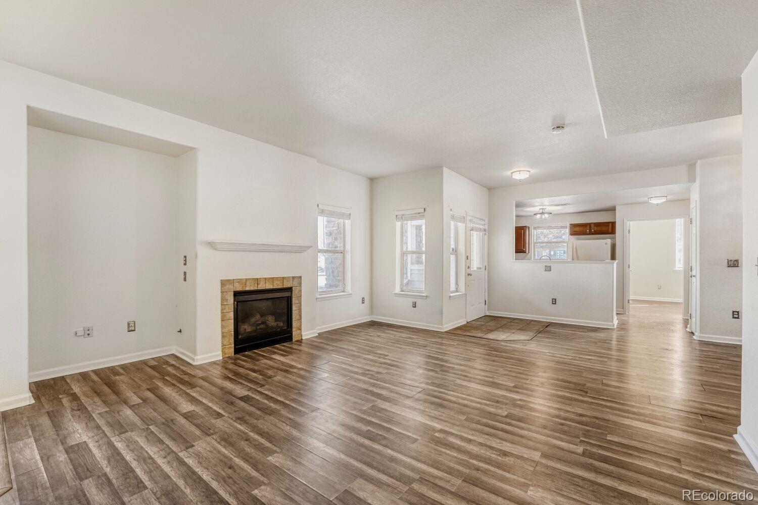 MLS Image #5 for 5800  tower road,denver, Colorado