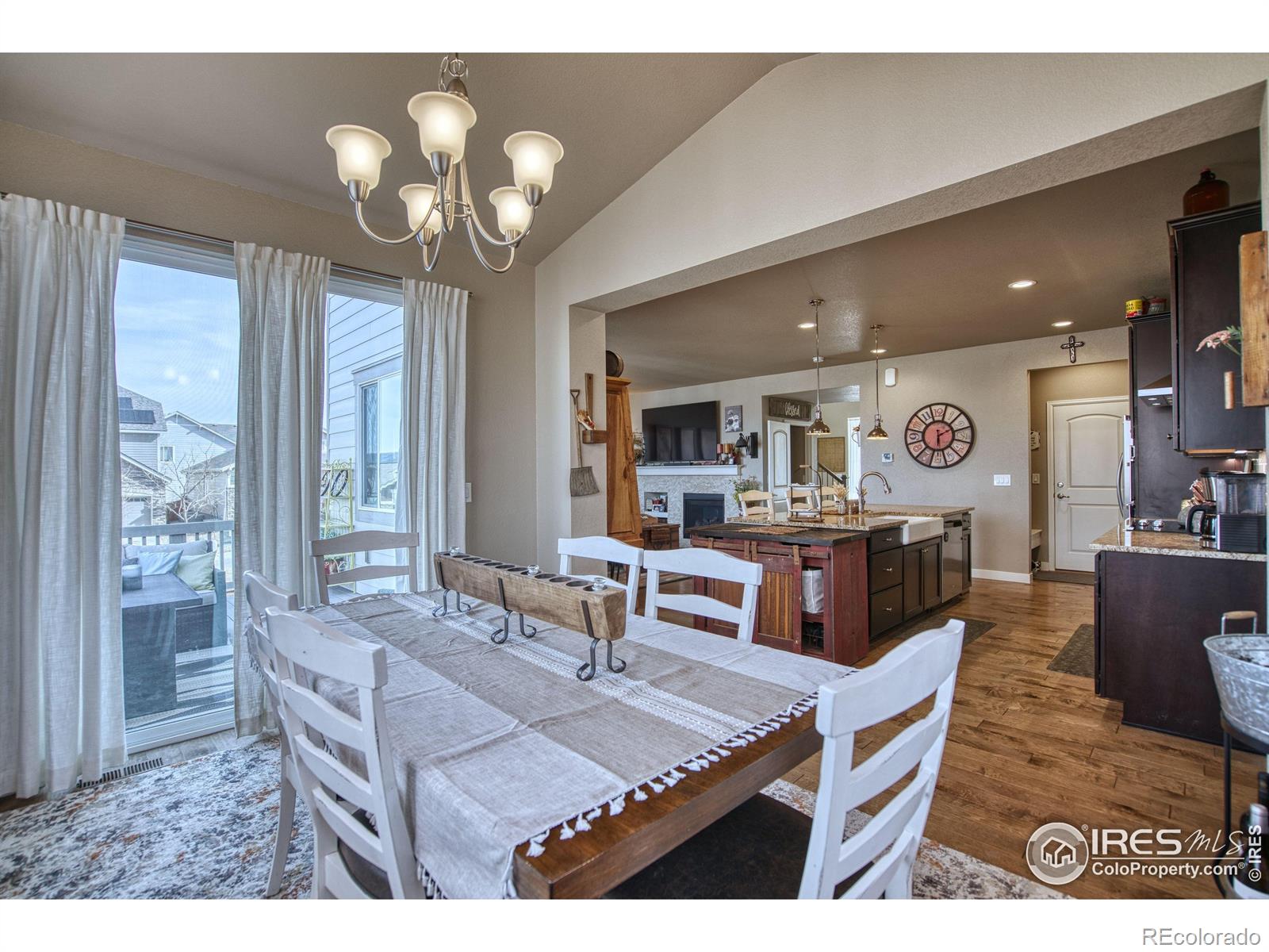 MLS Image #11 for 810  ranchhand drive,berthoud, Colorado
