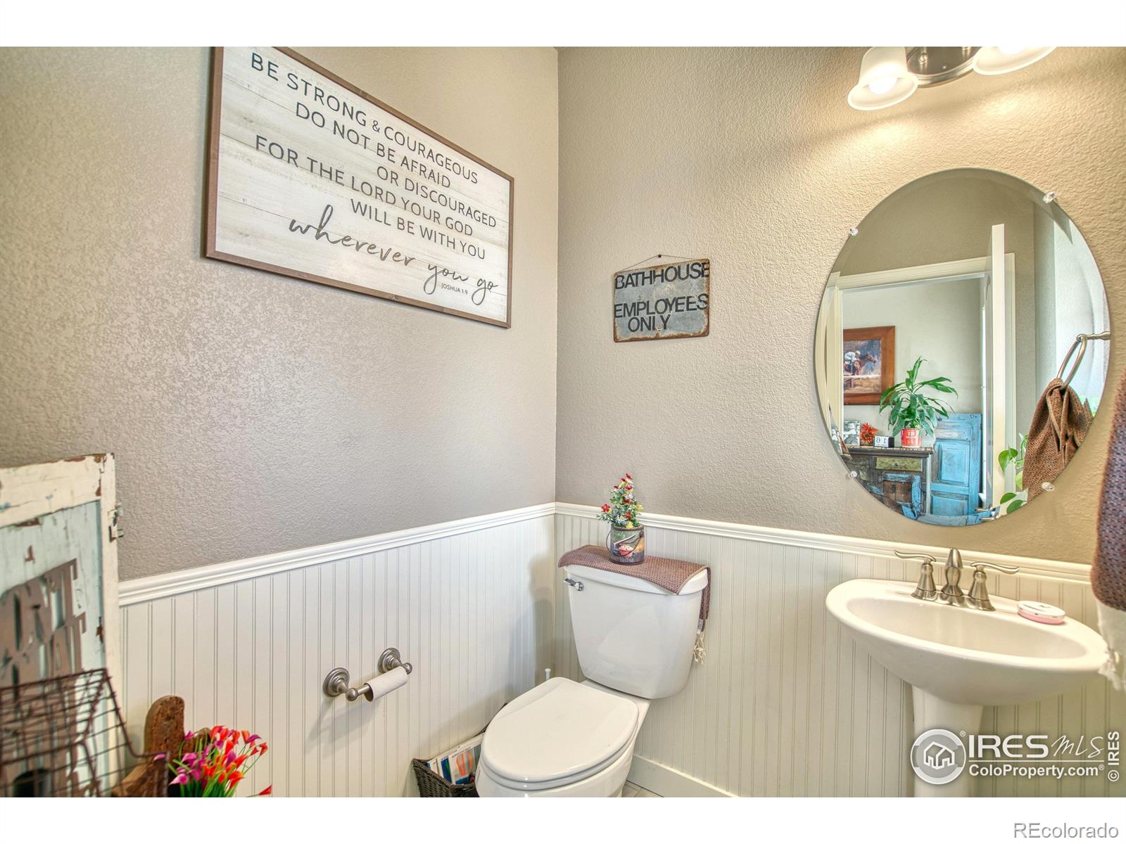MLS Image #3 for 810  ranchhand drive,berthoud, Colorado