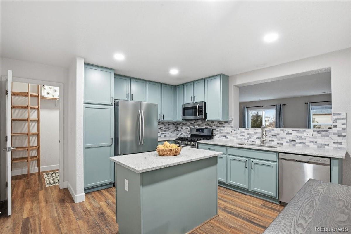 MLS Image #3 for 9807  marmot ridge circle,littleton, Colorado