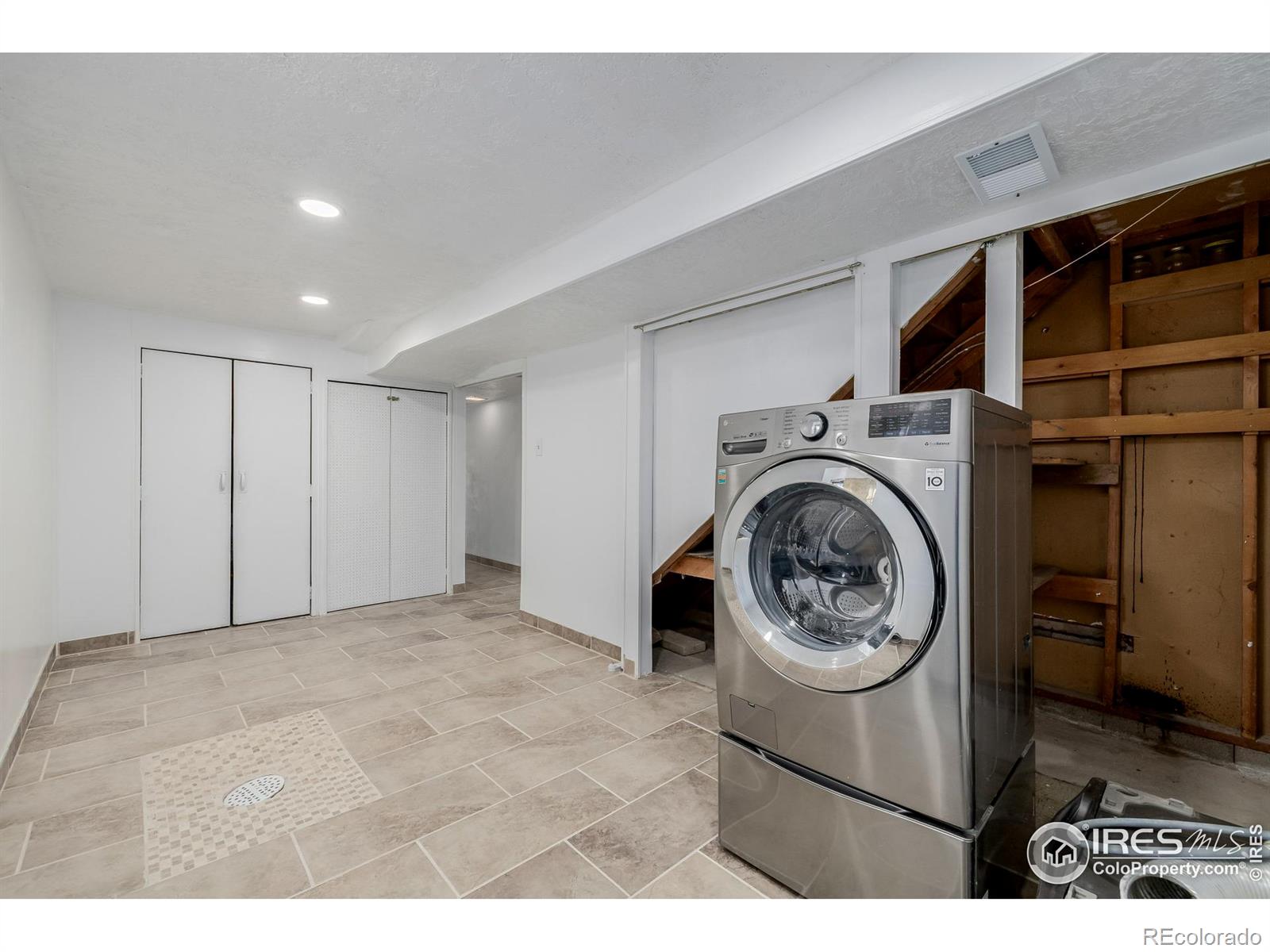 MLS Image #29 for 2204  stanford road,fort collins, Colorado