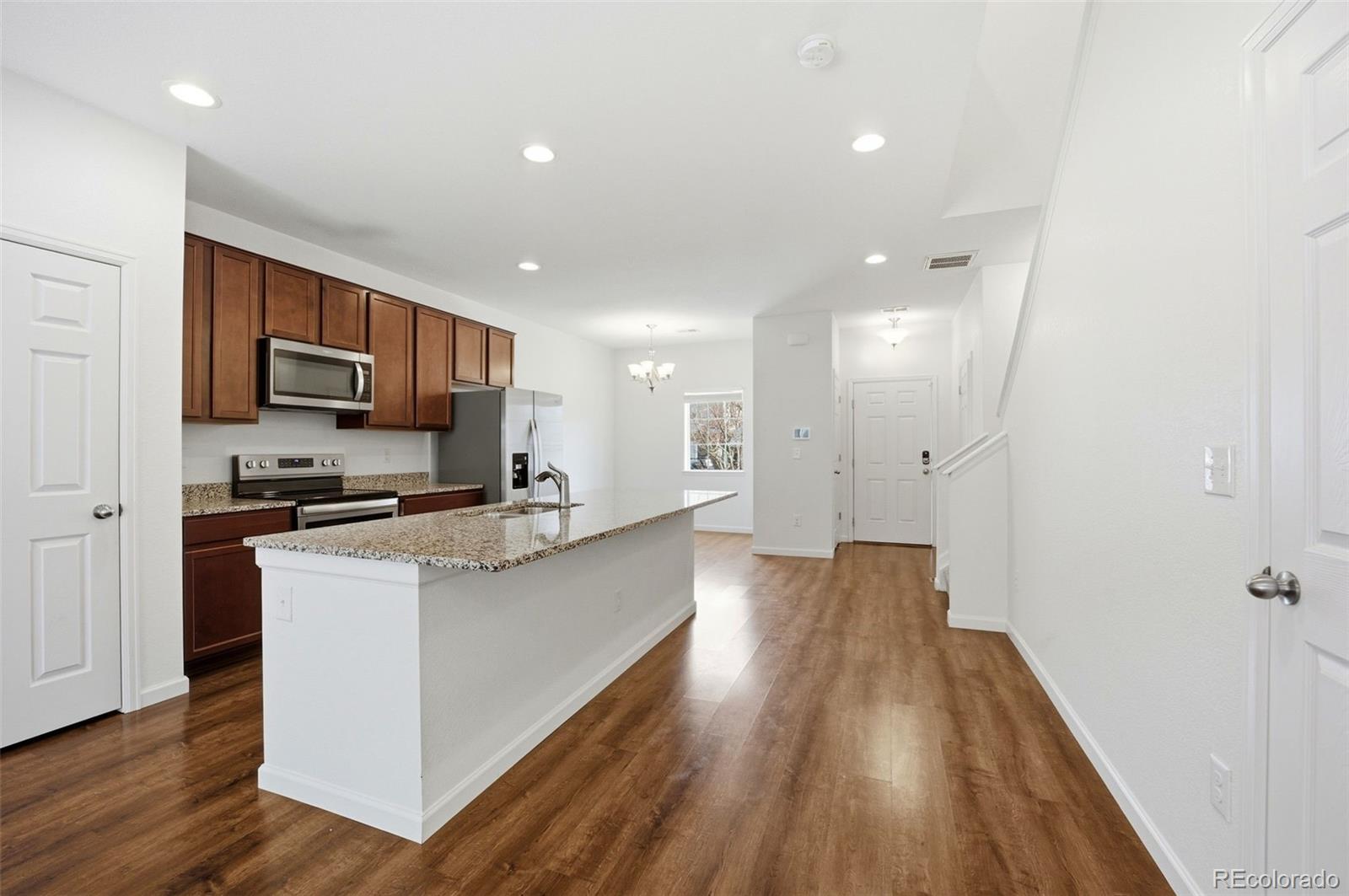 MLS Image #10 for 14700 e 104th avenue,commerce city, Colorado