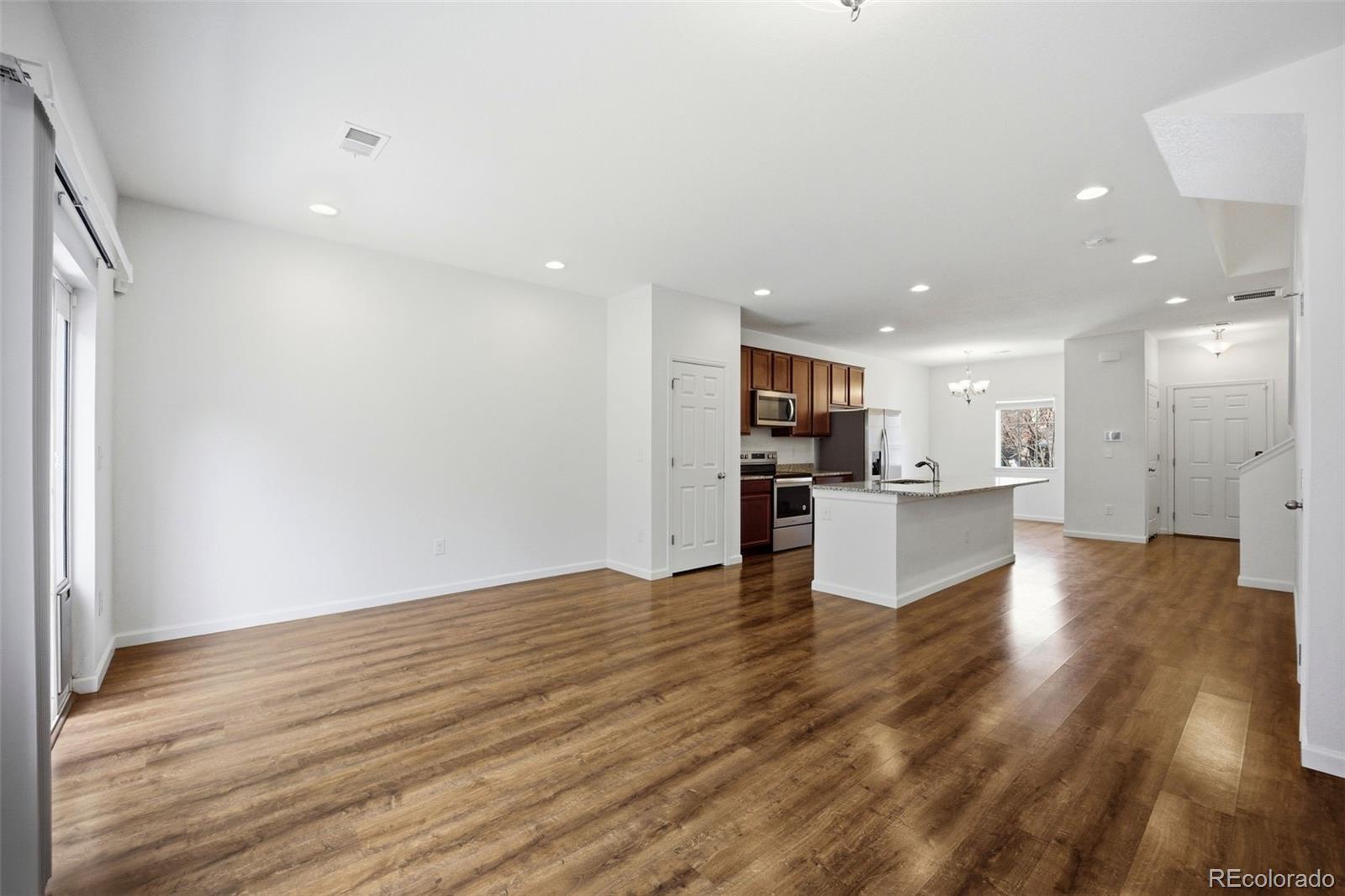 MLS Image #6 for 14700 e 104th avenue,commerce city, Colorado
