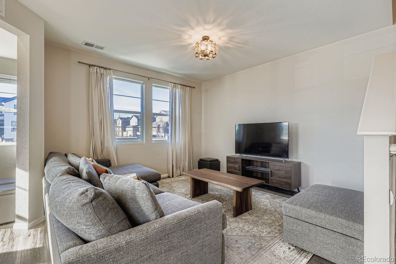 MLS Image #5 for 4788  kittredge street 1,denver, Colorado