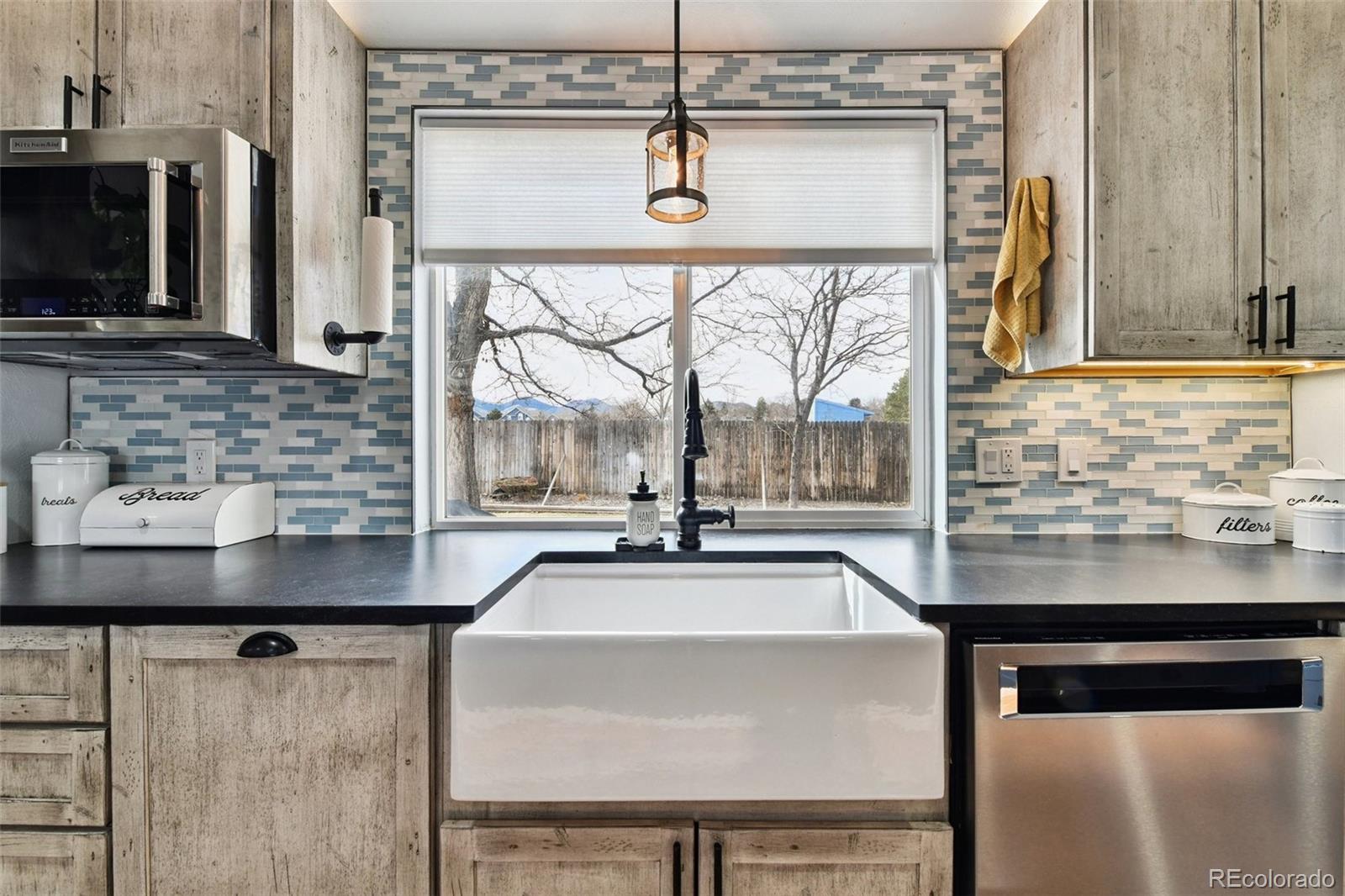 MLS Image #8 for 10289 w saratoga place,littleton, Colorado