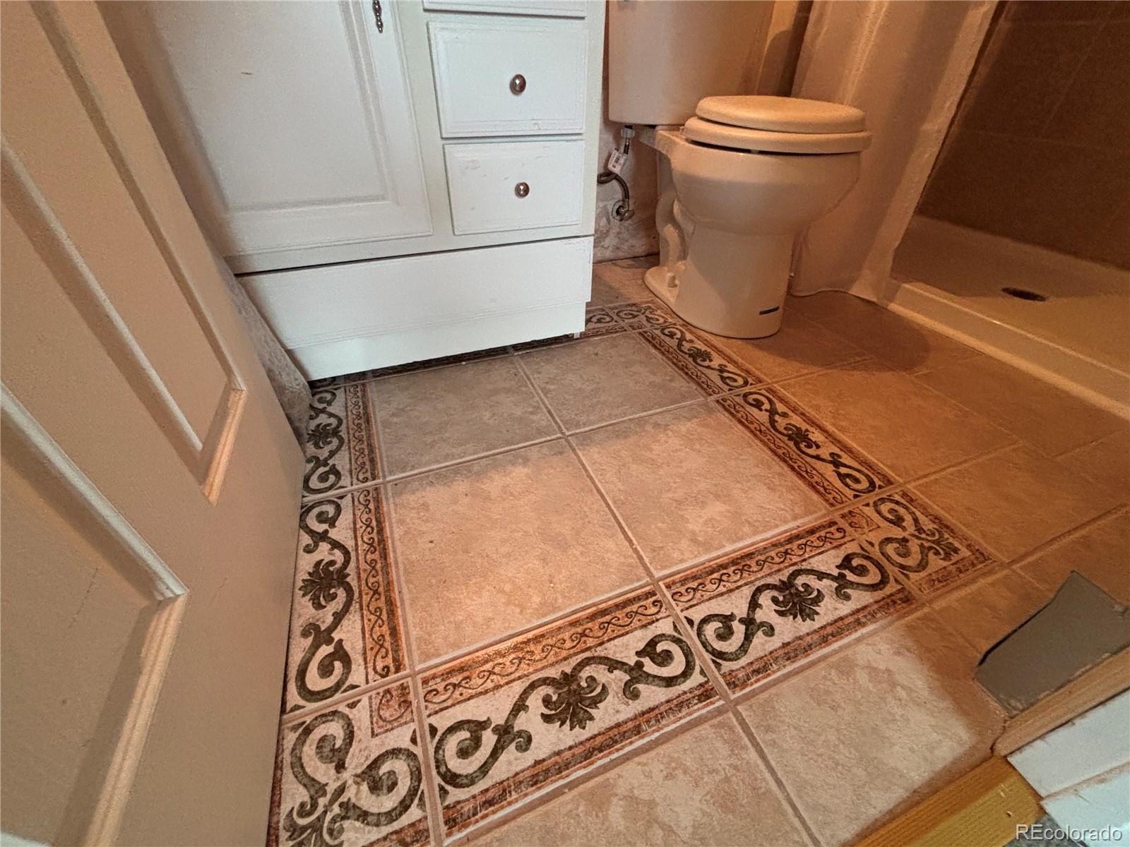 MLS Image #10 for 3868 s nucla street,aurora, Colorado