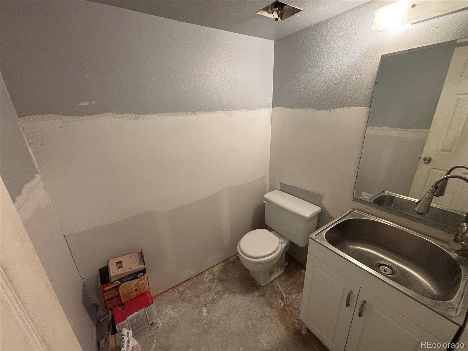 MLS Image #17 for 3868 s nucla street,aurora, Colorado