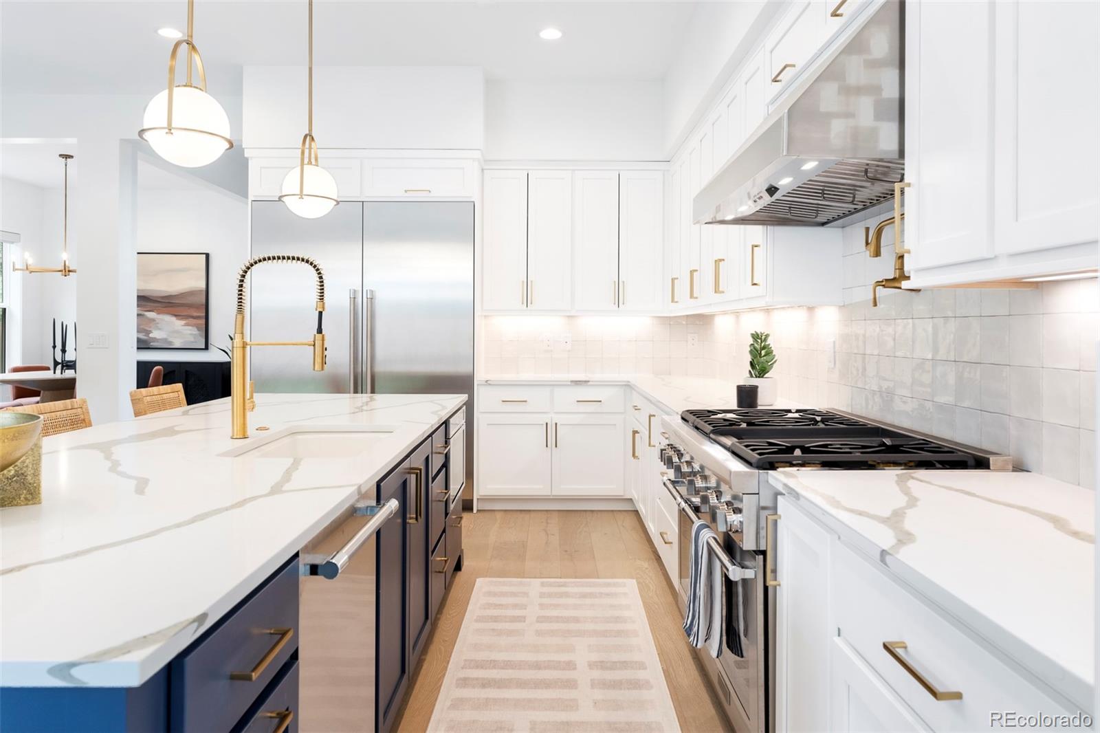 MLS Image #12 for 909  madison street,denver, Colorado