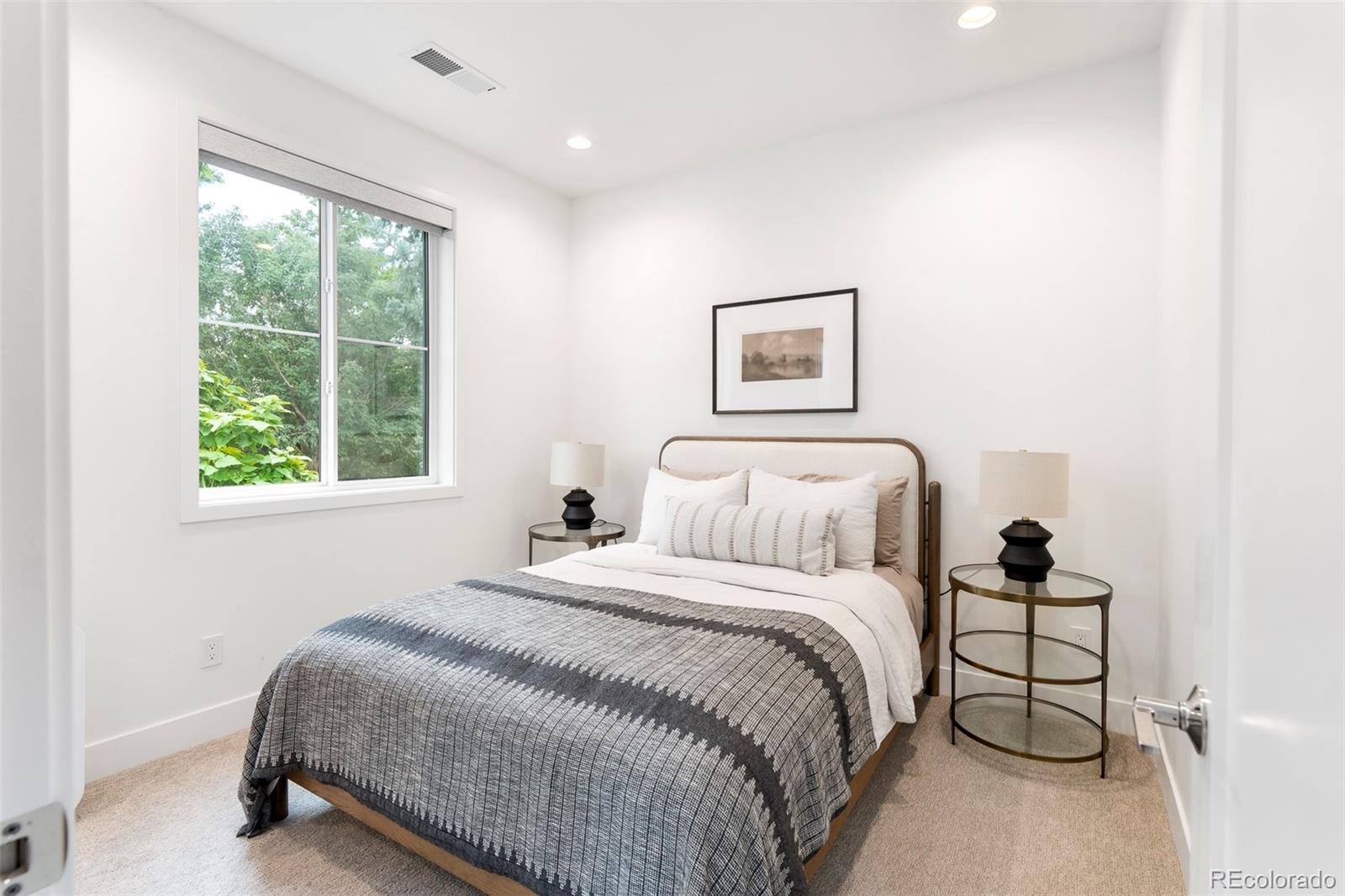 MLS Image #25 for 909  madison street,denver, Colorado