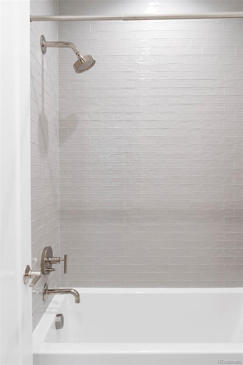 MLS Image #27 for 909  madison street,denver, Colorado