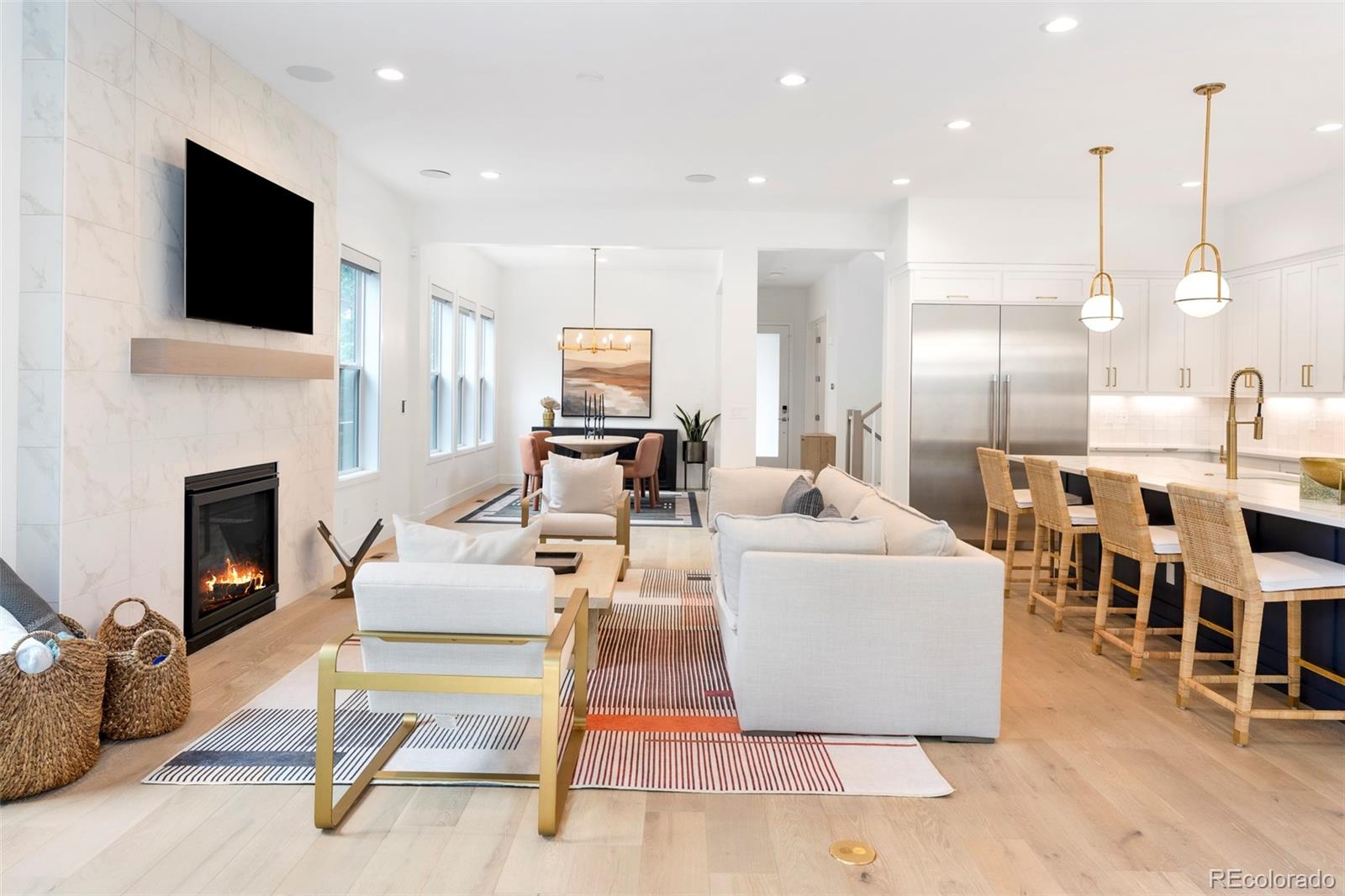 MLS Image #7 for 909  madison street,denver, Colorado