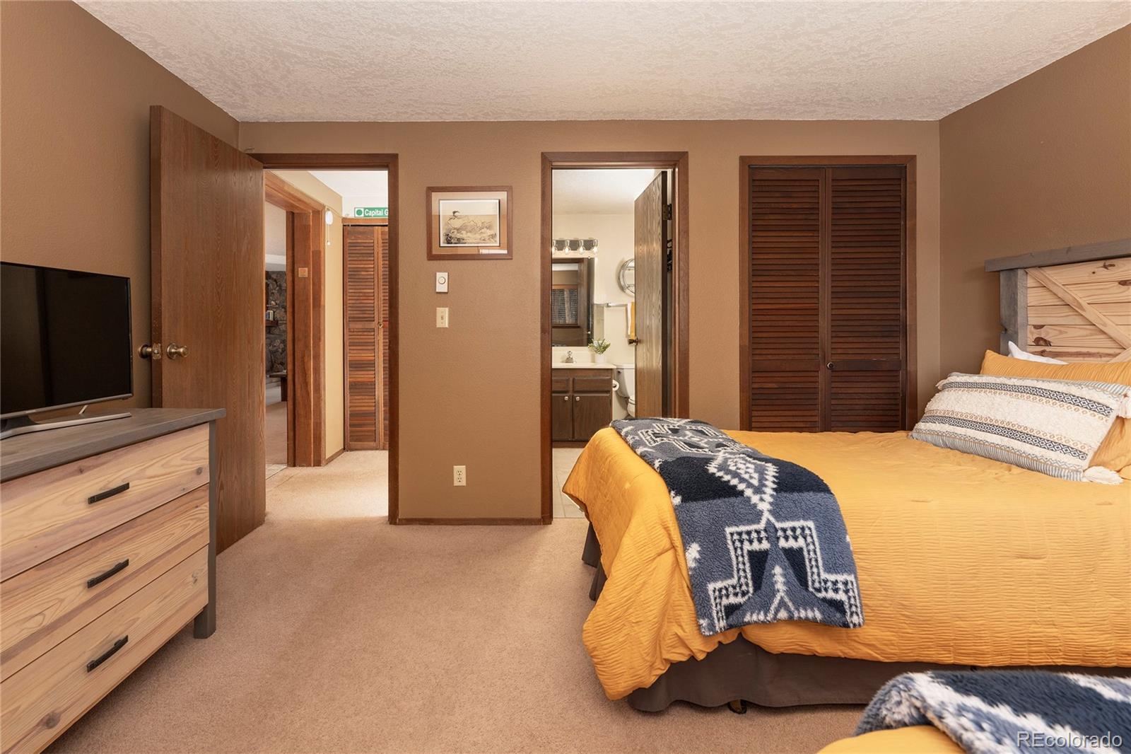 MLS Image #16 for 220  village drive,winter park, Colorado
