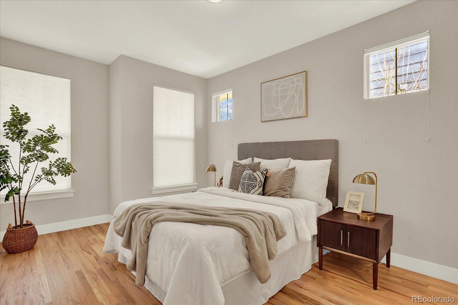 MLS Image #14 for 8128 e 22nd avenue,denver, Colorado