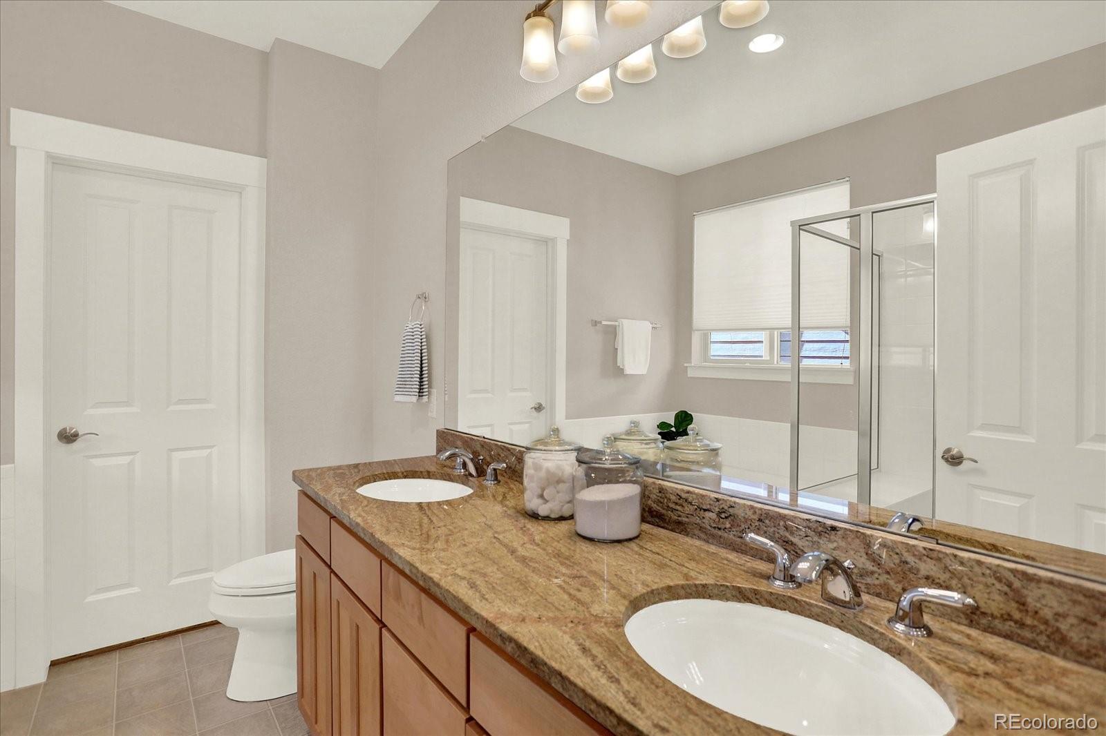 MLS Image #17 for 8128 e 22nd avenue,denver, Colorado