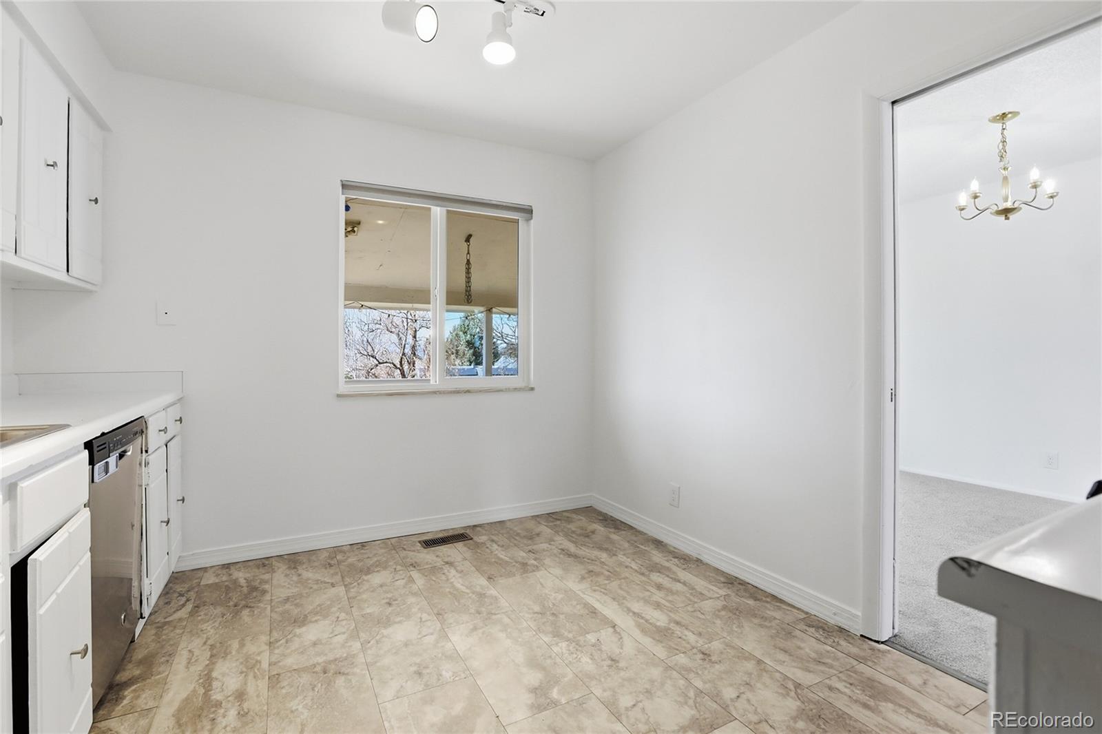 MLS Image #10 for 7359 s syracuse court,centennial, Colorado