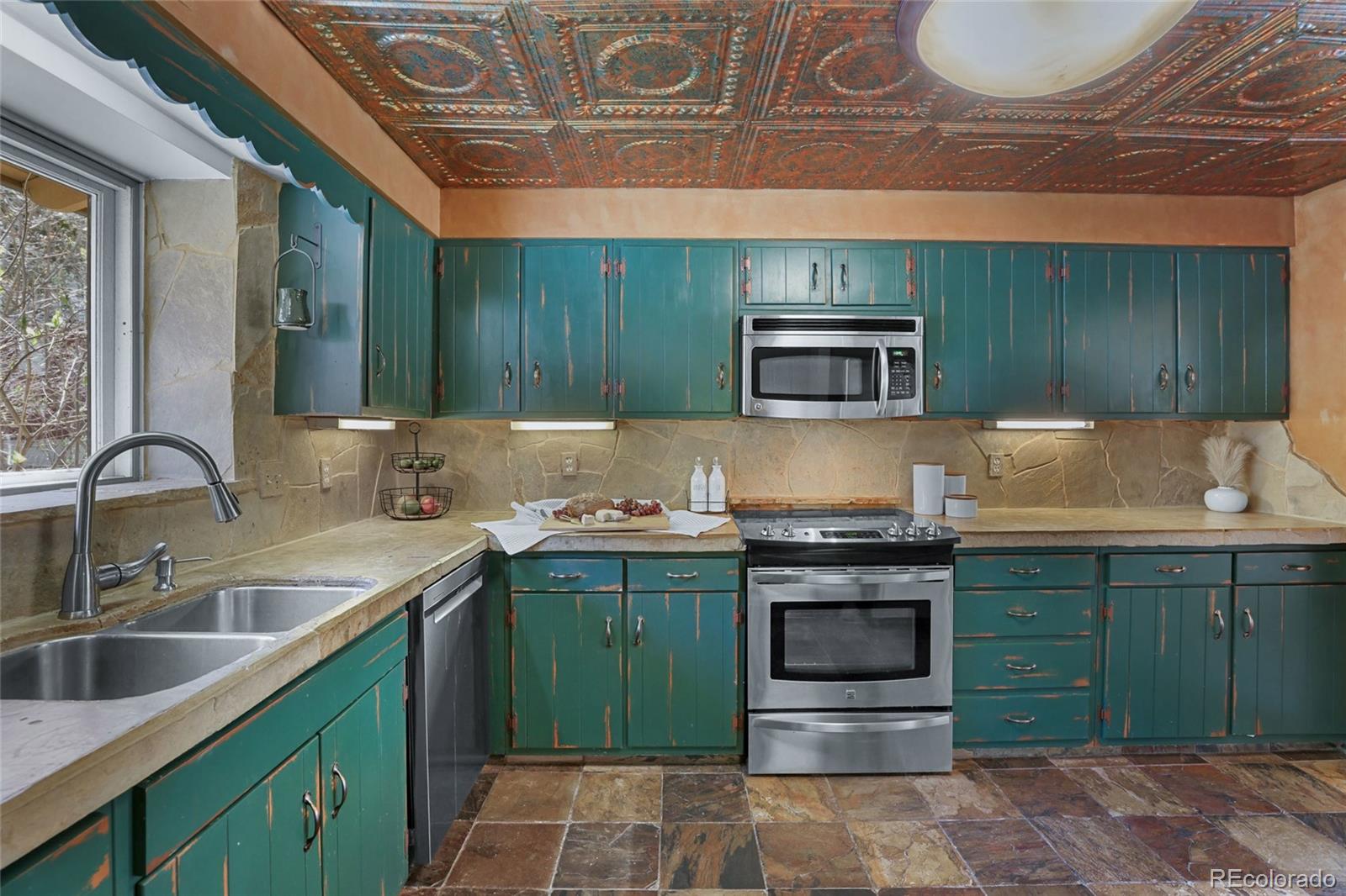 MLS Image #11 for 746  riverside drive,lyons, Colorado