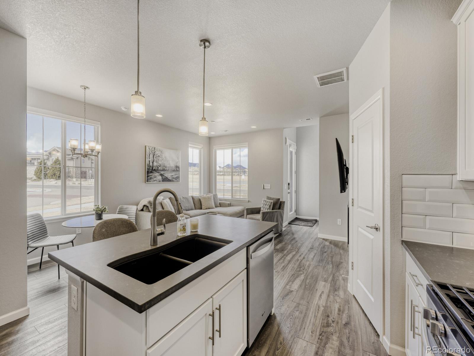 MLS Image #2 for 19629 w 93rd drive d,arvada, Colorado